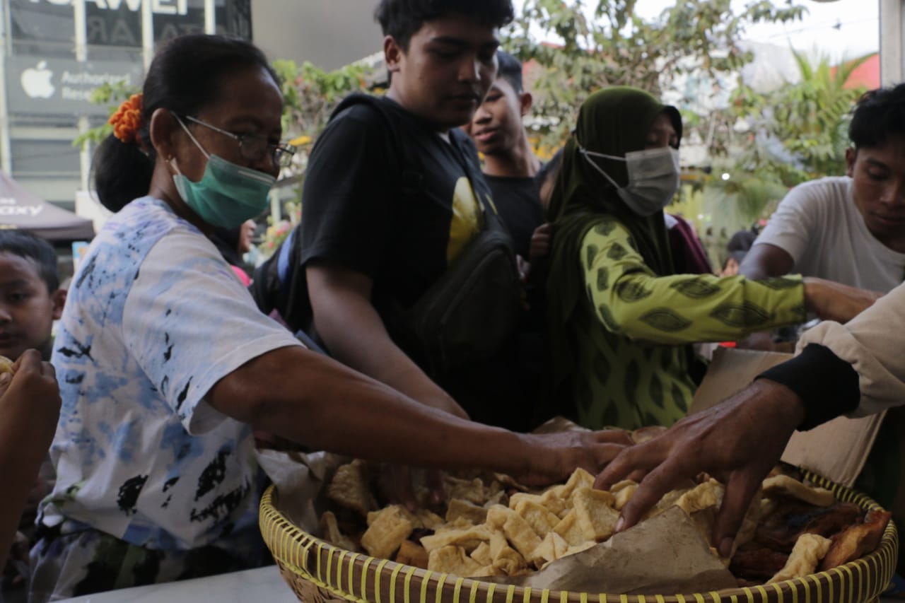 Foto 4 dari 11: Peringati HJM Ke-105, Wali Kota Gelar Pesta Rakyat Di PSC