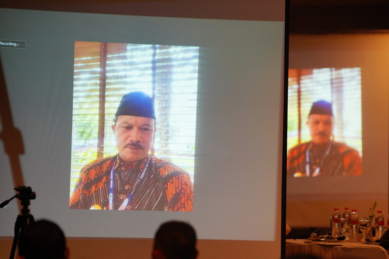 Foto 1 dari 10: Jadi Narasumber Uji Publik Penataan Dapil dan Alokasi Kursi Pemilu 2024, Wali Kota Beri Arahan Secara Virtual