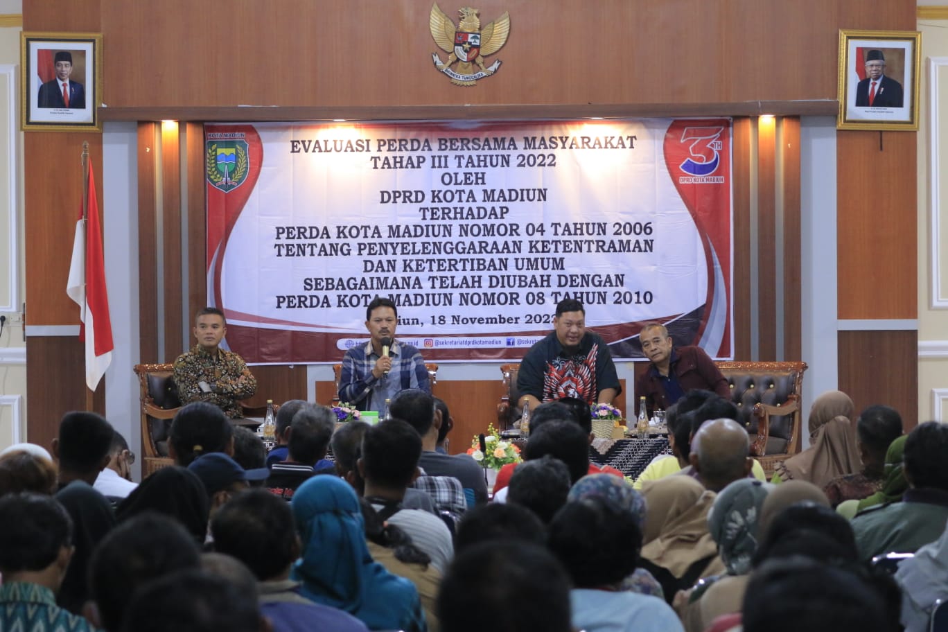 Foto 6 dari 9: Jadi Narsumber Evaluasi Perda, Wali Kota Harap Masyarakat Ikut Aktif Jaga Trantibum