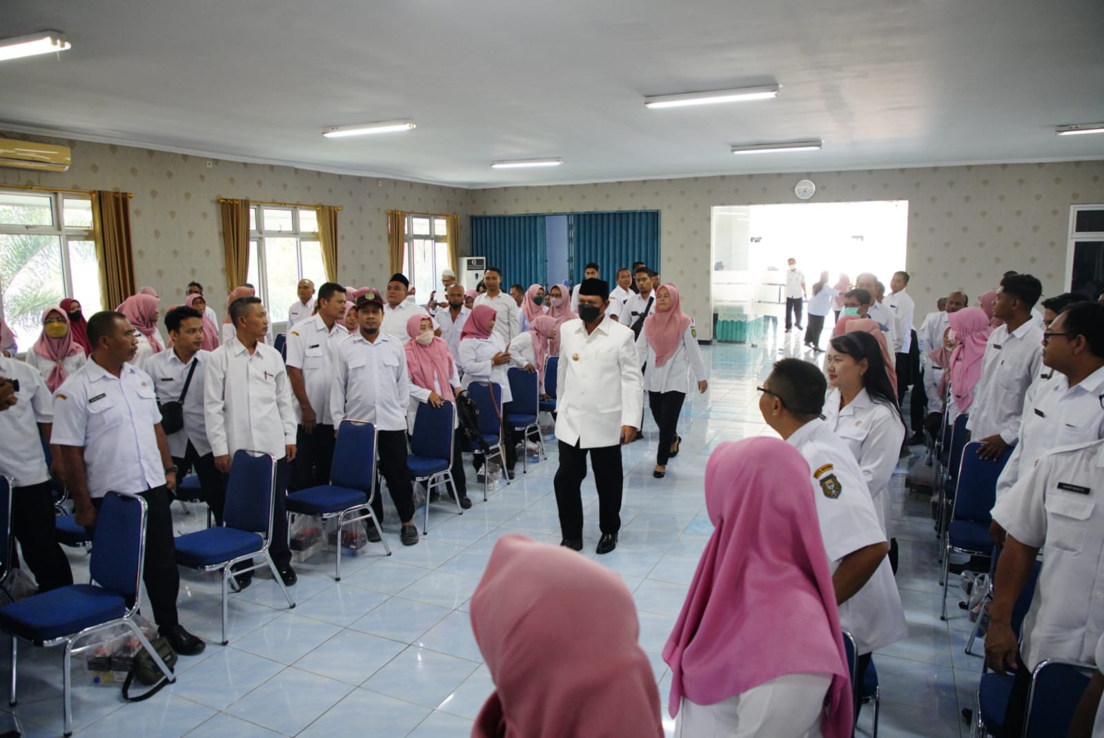 Foto 8 dari 8: Gelar Pembinaan Bagi Perangkat Kelurahan dan Kecamatan Kartoharjo, Wali Kota Harap Perkuat Sinergi