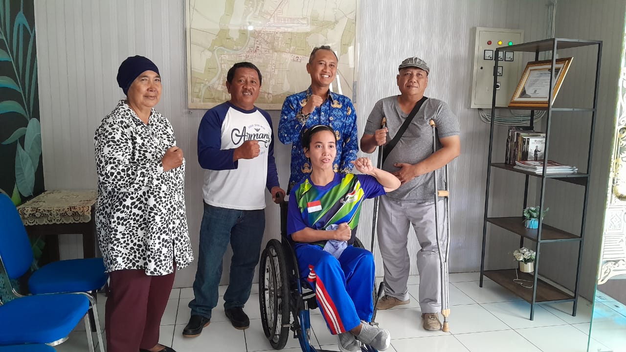 Foto 1 dari 3: Mengenal Pipit Dwichandra Sari, Atlet Disabilitas Kota Madiun yang Sumbang Perak di Peparnas XVII Cabor Boccia