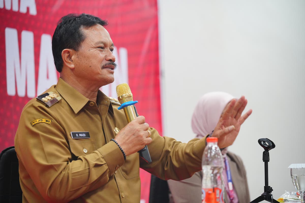 Foto 1 dari 8: Beri Motivasi Karyawan Bank Jatim, Wali Kota: Harus Mengedepankan Hasil Kerja Bukan Jam Kerja