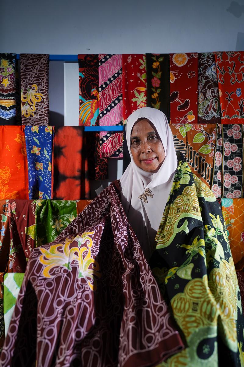 Foto utama berita: Terinspirasi dari Bunga Kenanga, Lahir Batik Motif Bunga Kenanga yang Cantik Khas Winongo