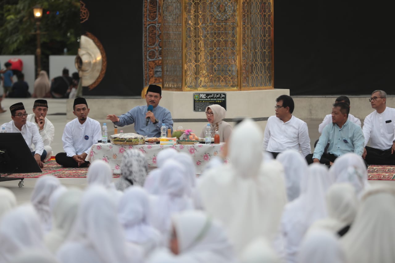 Foto 1 dari 14: Halal Bihalal dengan Pedagang PRC, Wali Kota Sampaikan Rencana Penyempurnaan Kawasan