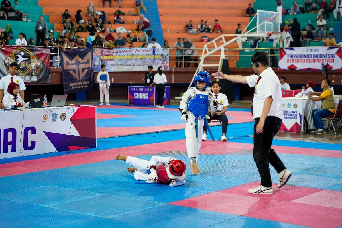 Foto 8 dari 8: Buka Kejuaraan 2nd East Java Taekwondo Championship, Wali Kota: Kota Madiun Pas Menjadi Tuan Rumah
