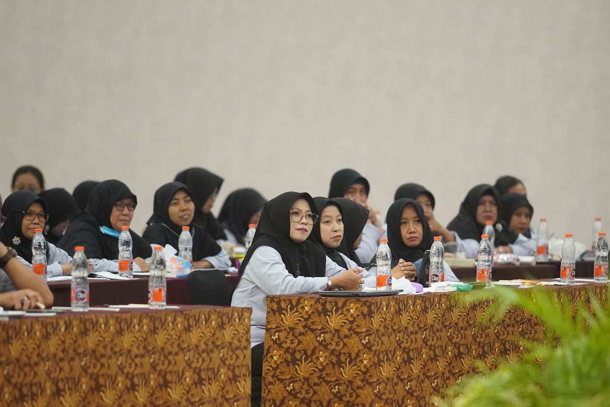Foto 3 dari 9: Beri Arahan Guru PAUD, Wali Kota Ingat Usia PAUD Masa Keemasan, Harus Diberikan Kenangan yang Menyenangkan