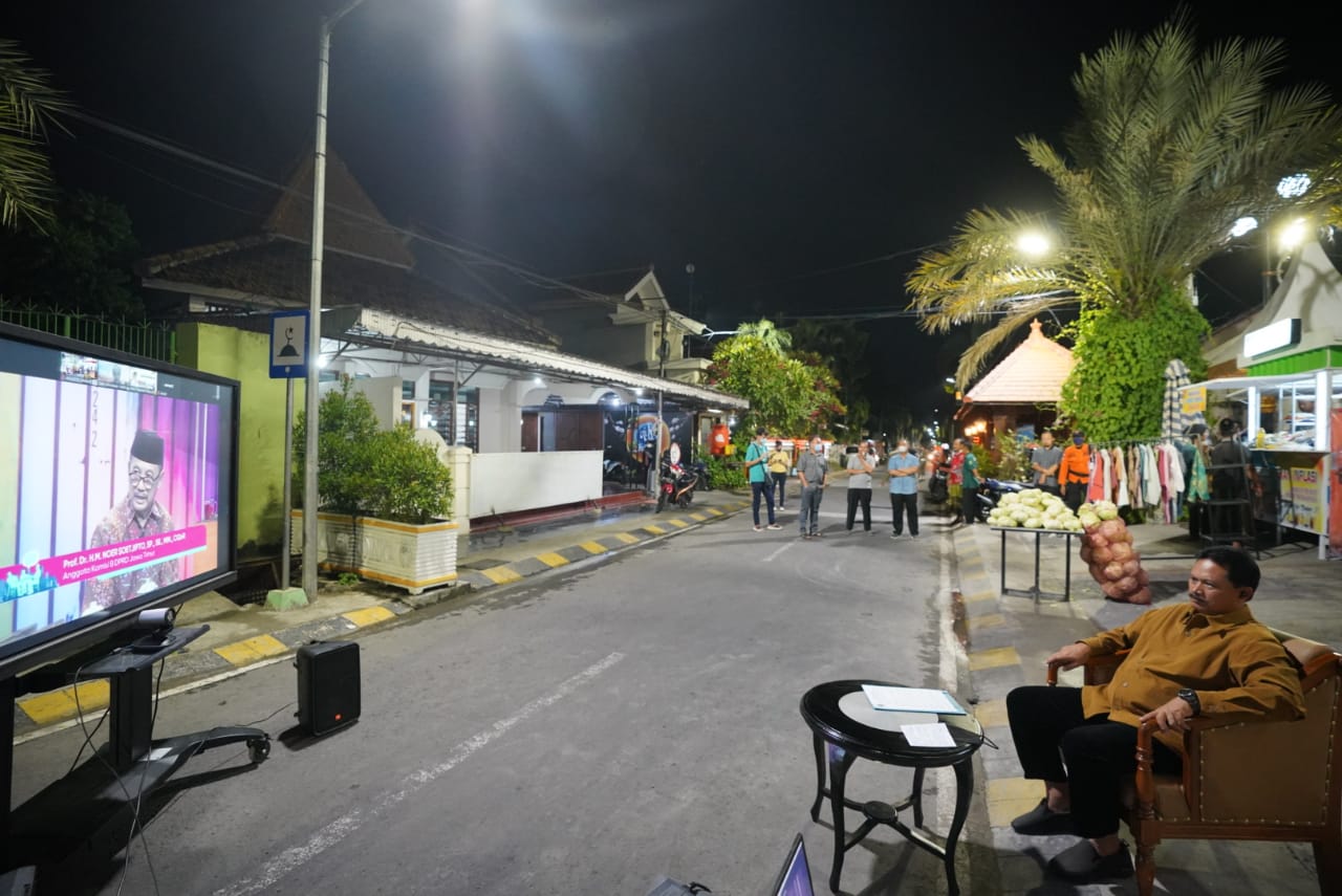 Foto 7 dari 8: Jadi Narasumber 'Gak Cumak Cangkrukan', Wali Kota Paparkan Strategi Penanganan Inflasi