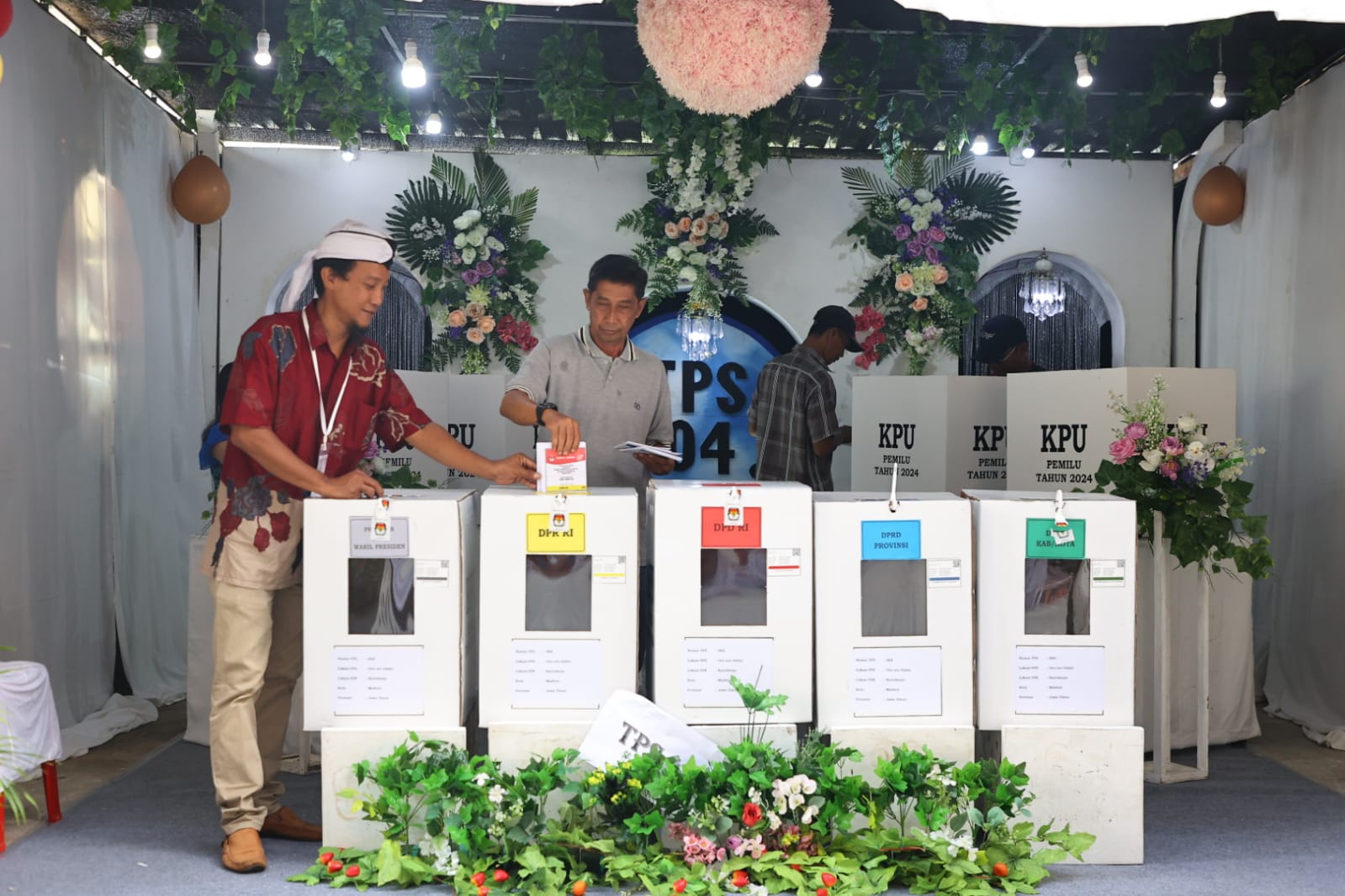 Ubah TPS Bernuansa Pernikahan, Jadikan Pemilu Lebih Berkesan