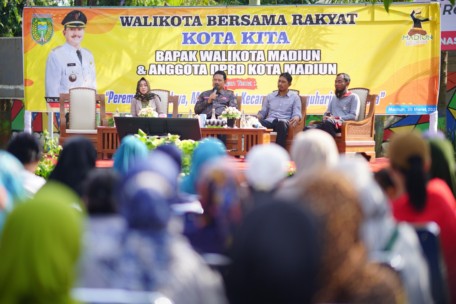 Foto utama berita: Bertemu Warga di Kecamatan Manguharjo, Wali Kota: Kalau Ada Kesulitan Lapor ke Saya