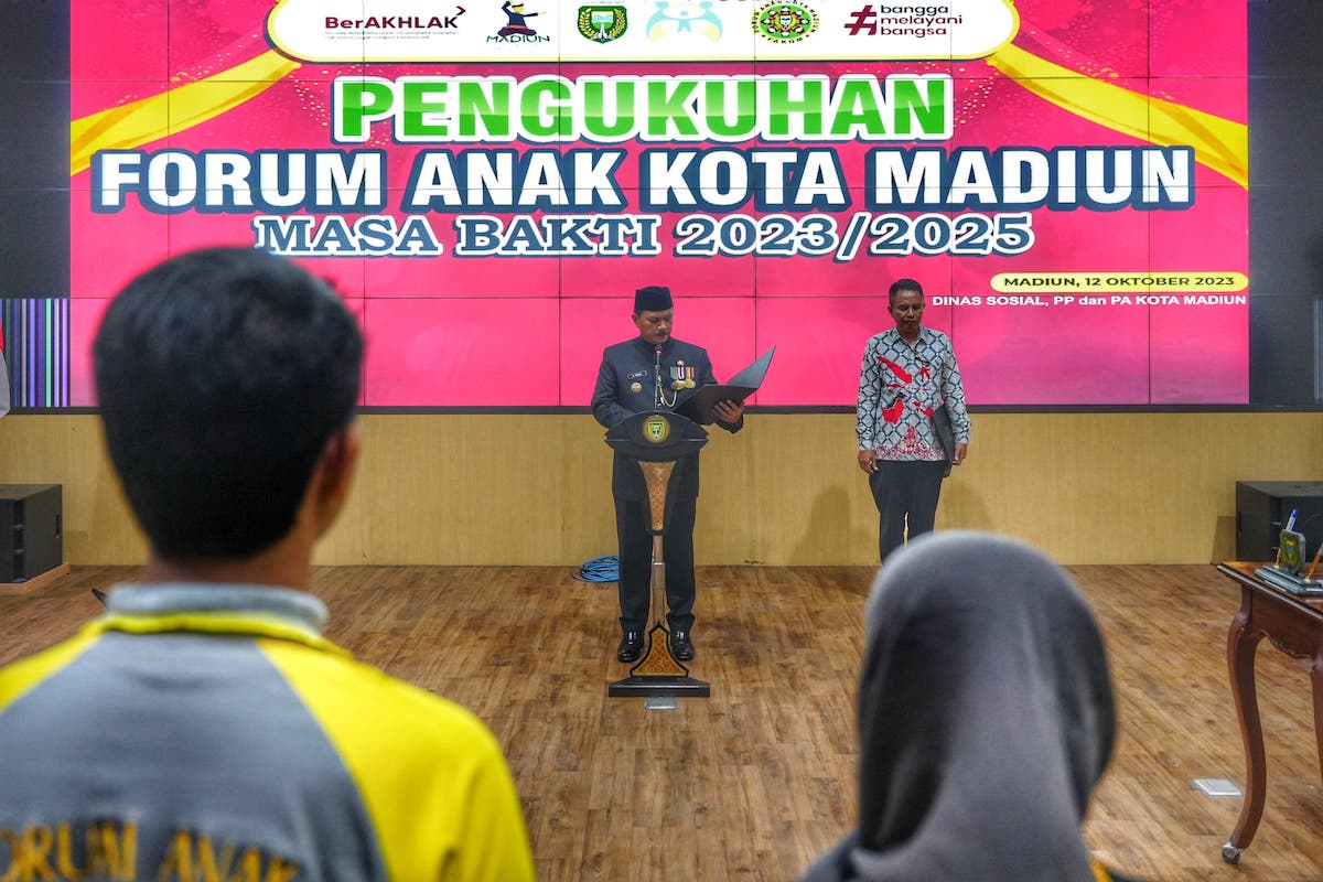 Kukuhkan Forum Anak Kota Madiun, Wali Kota Pesan Tingkatkan Peran Terbaik untuk Kota Madiun