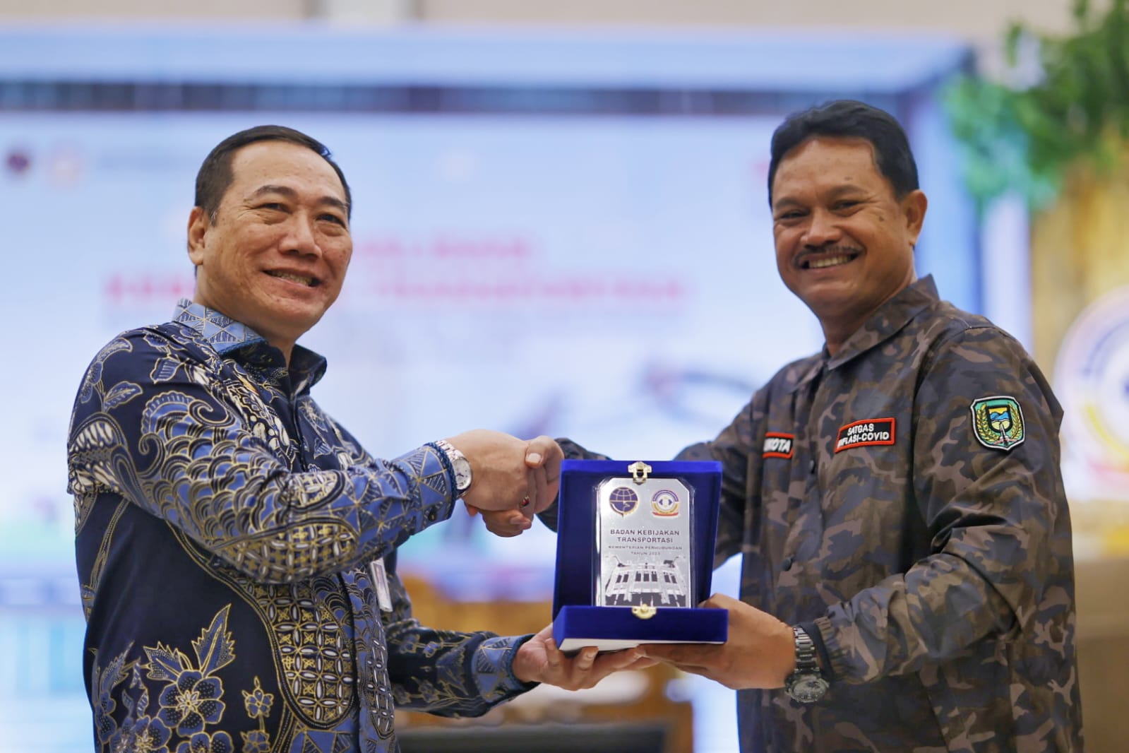 Foto 1 dari 7: Diapit 11 Kabupaten, Wali Kota Harap Ada Kebijakan Transportasi Untuk Atasi Kemacetan