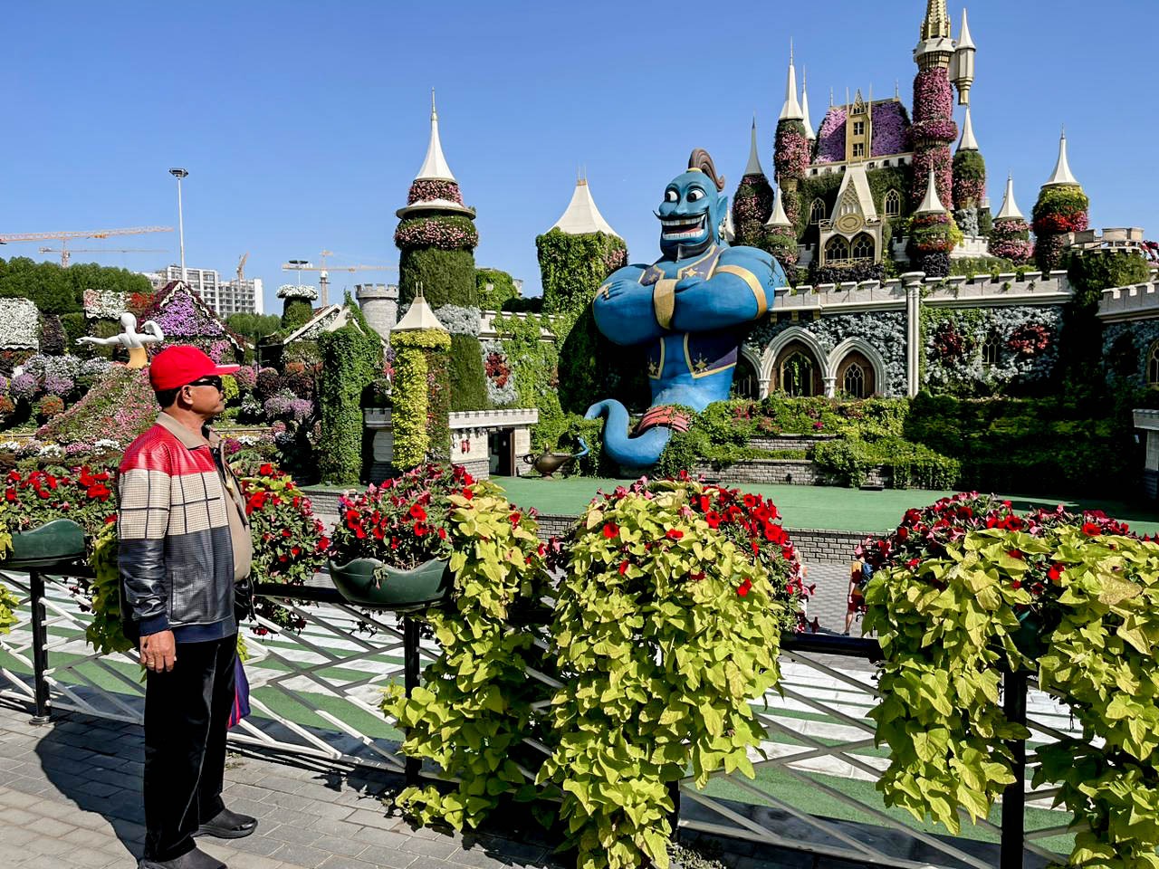 Foto 3 dari 4: Tak Hanya di Ngrowo Bening, Kebun Bunga Mirip Dubai Miracle Garden Juga Direncanakan di Sumber Umis
