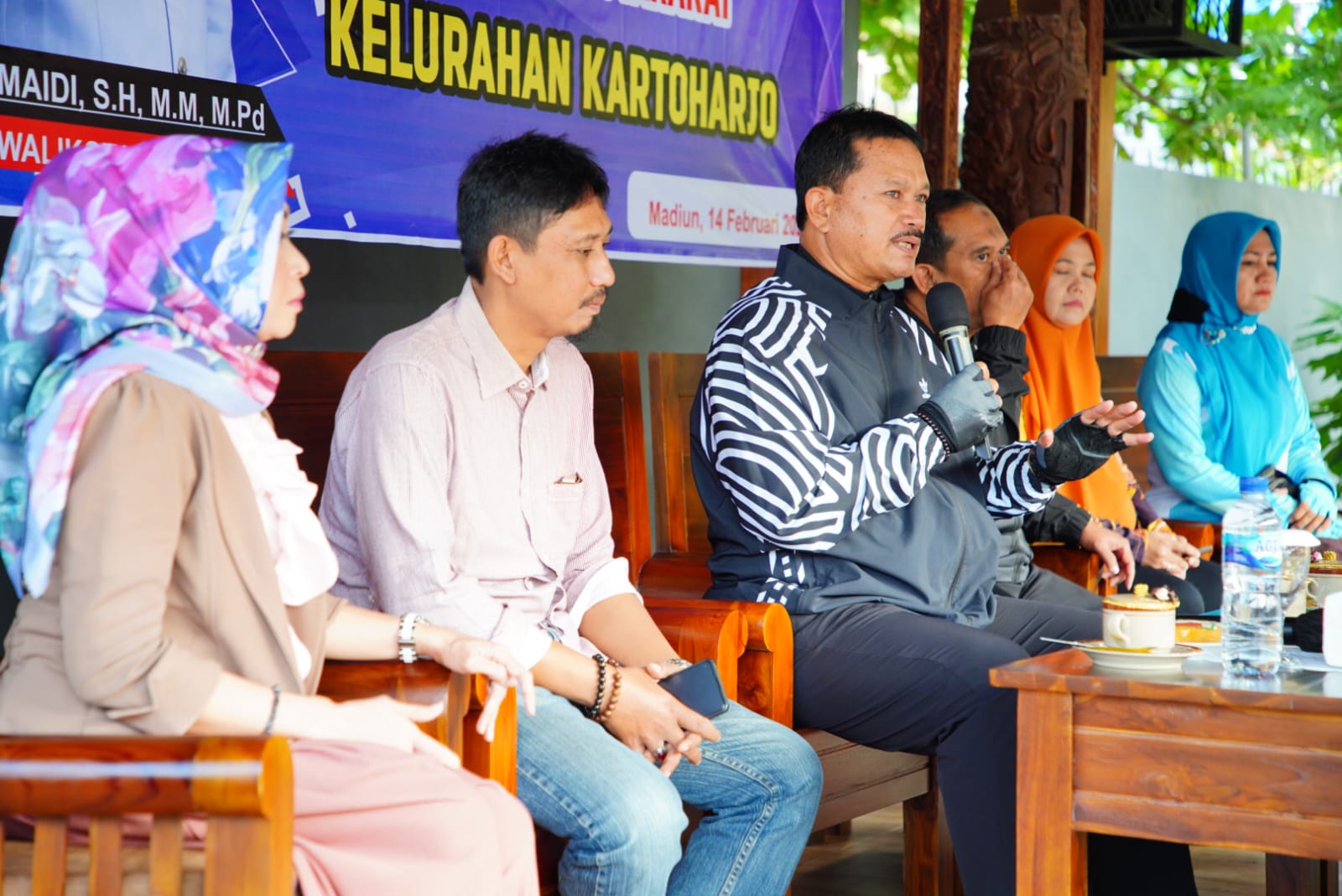 Foto 2 dari 10: Gowes Tiga Kelurahan, Wali Kota Cek Usulan Pembangunan 2024