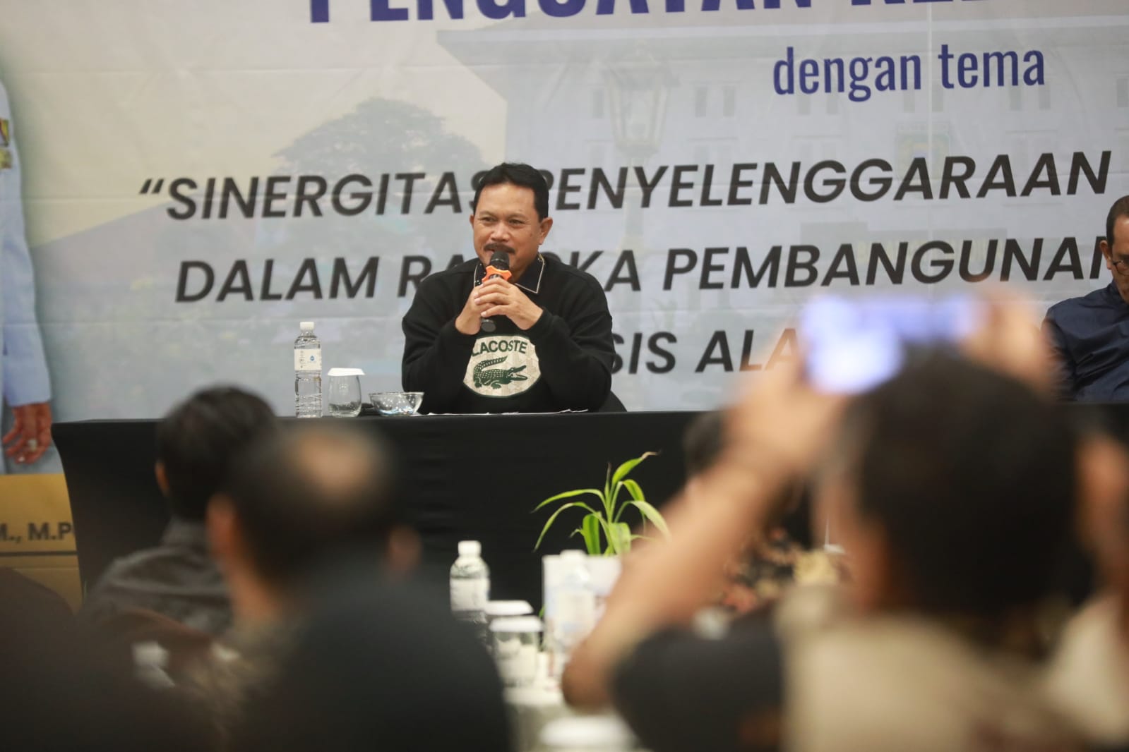 Foto 10 dari 10: Penguatan Kelembagaan DPUPR, Wali Kota Apresiasi Kinerja Seluruh Pegawai
