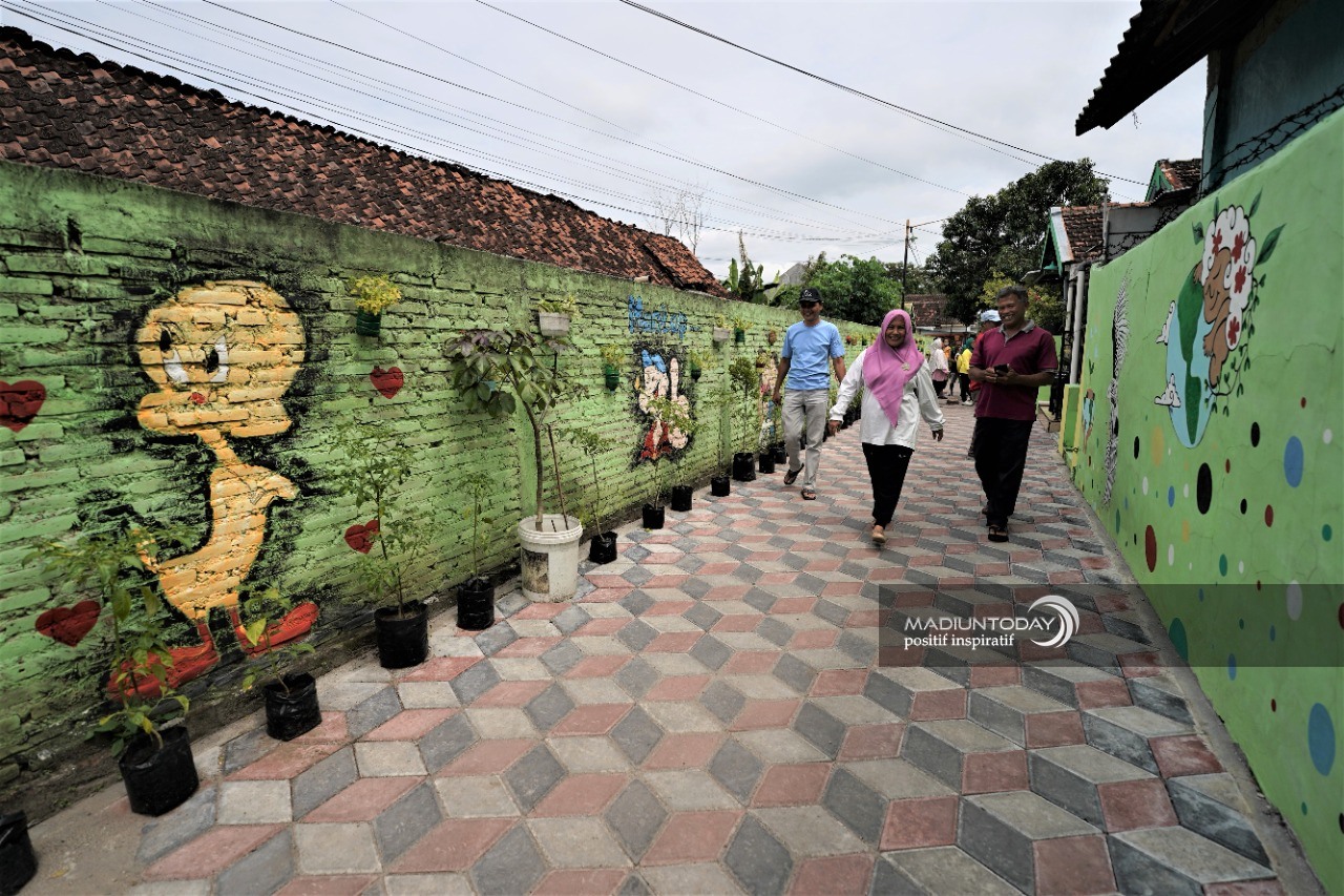 Pavingisasi 46 Ribu Meter Selesai, Kota Madiun Siap Cetak Rekor MURI