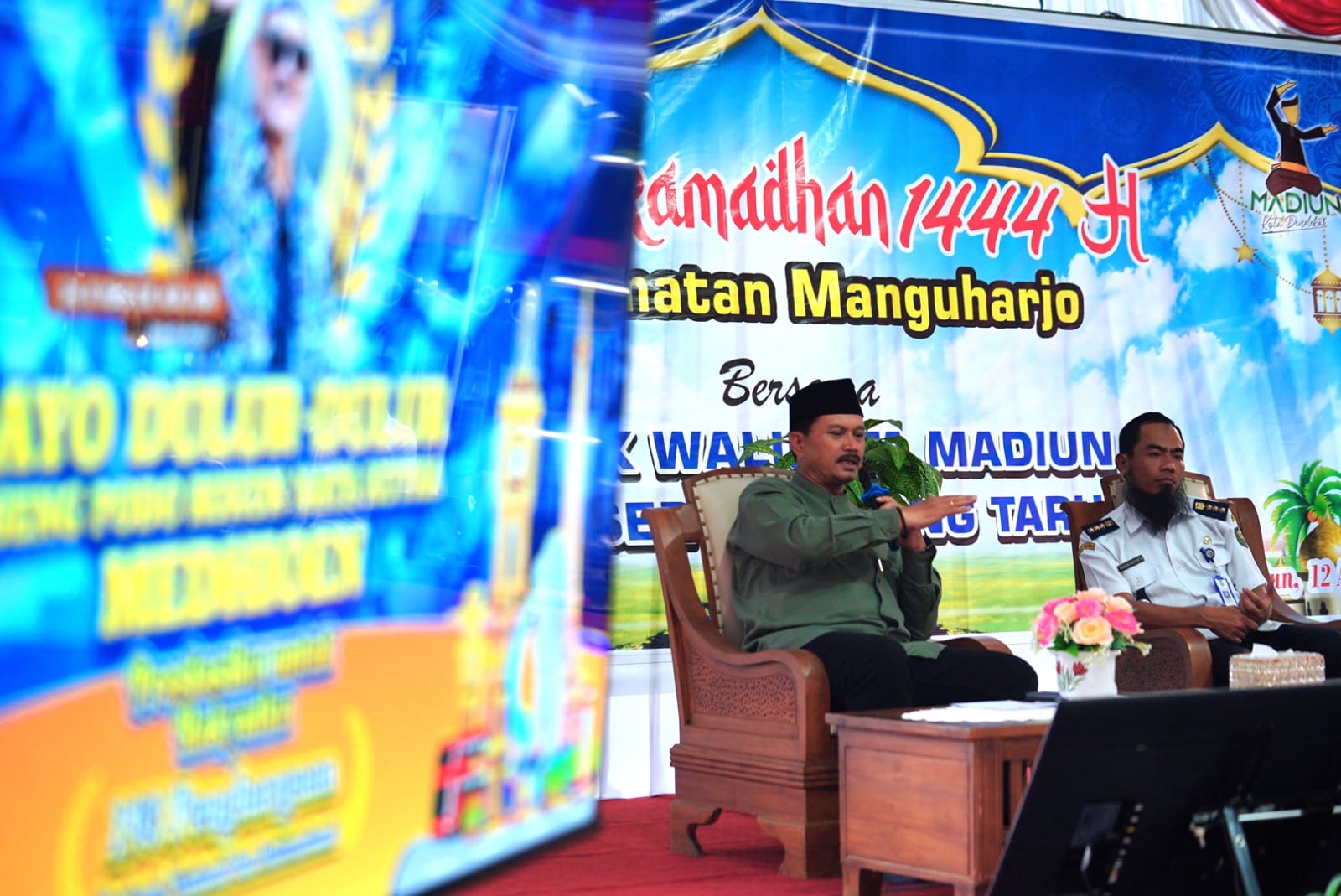 Foto 2 dari 10: Buka Bazar UMKM Di Manguharjo, Wali Kota Ajak Pengusaha Siap Sambut Pemudik