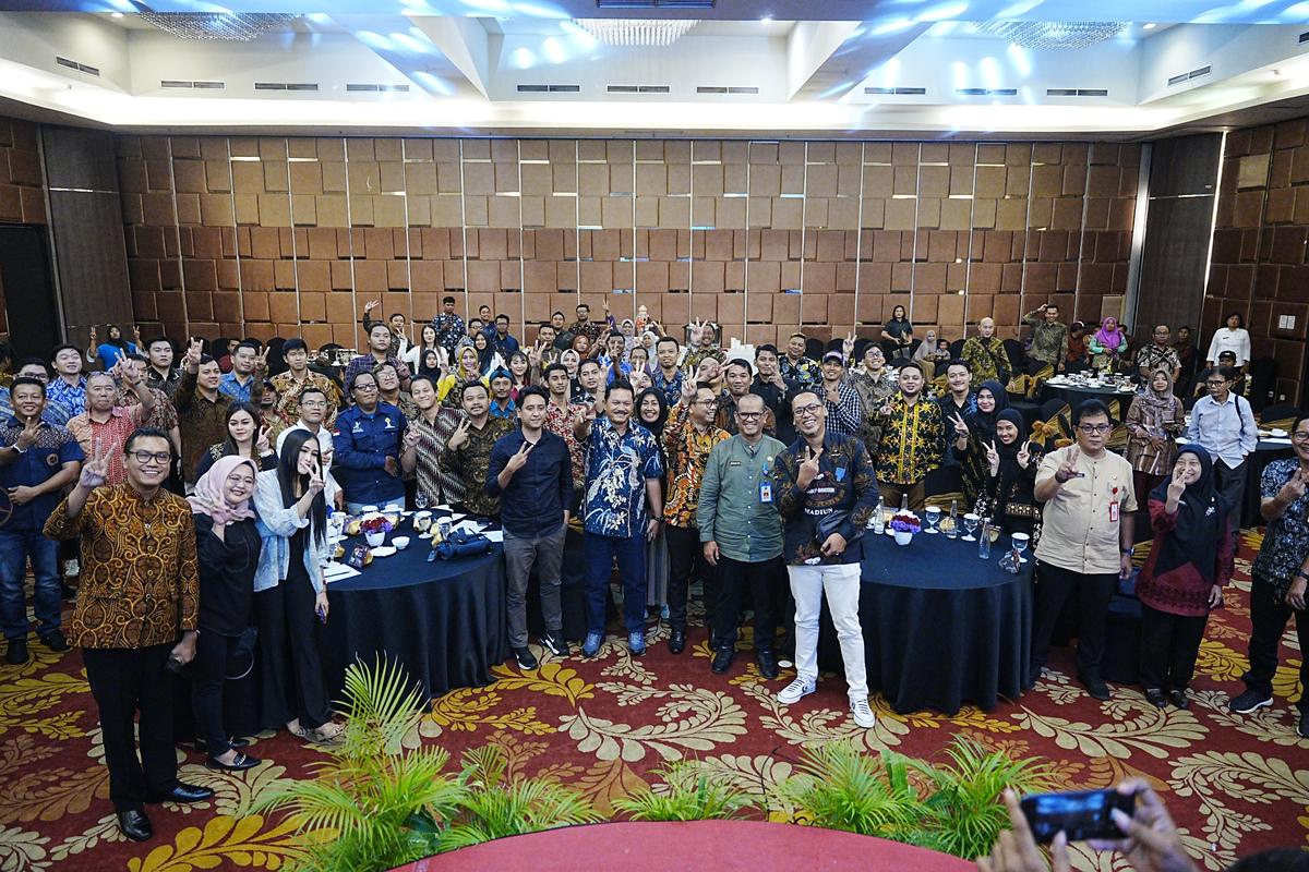 Foto 9 dari 9: Dengarkan Curhatan Pengusaha Muda, Wali Kota Beri Masukan Dan Motivasi