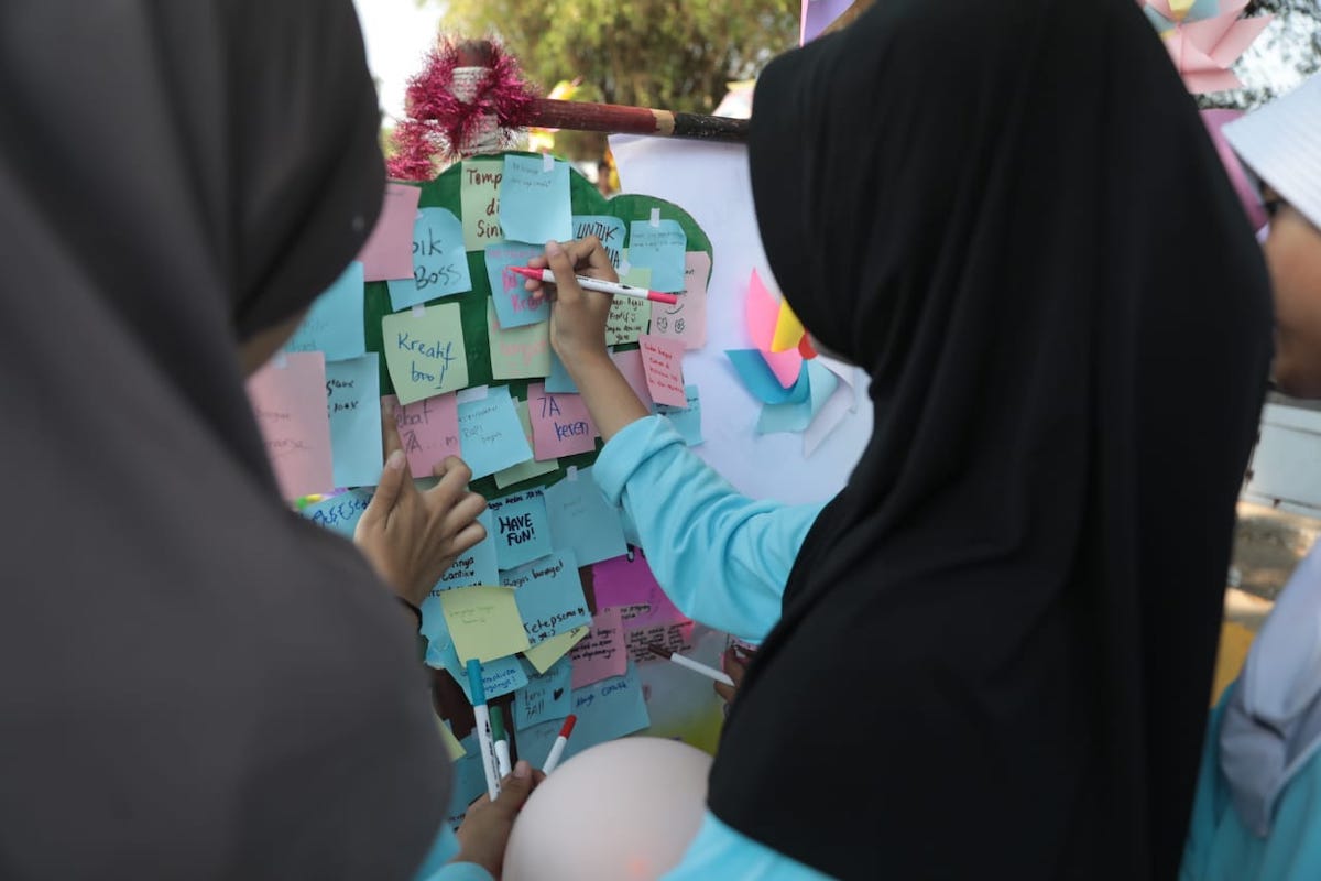 Foto 4 dari 12: Lestarikan Budaya Daerah, Spenga Angkat Permainan Tradisional Dalam Kegiatan P5