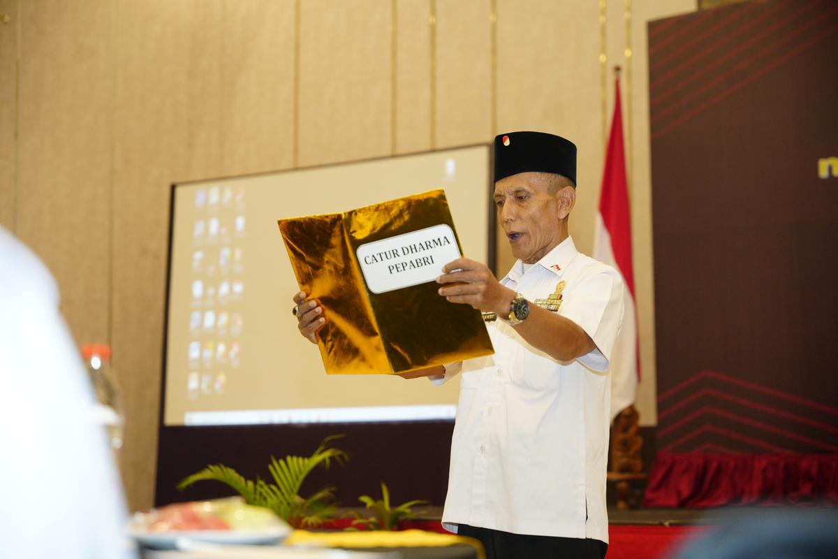 Foto 3 dari 8: Hadiri Pembinaan Organisasi PEPABRI, Pj Wali Kota Harap Perkuat Sinergi