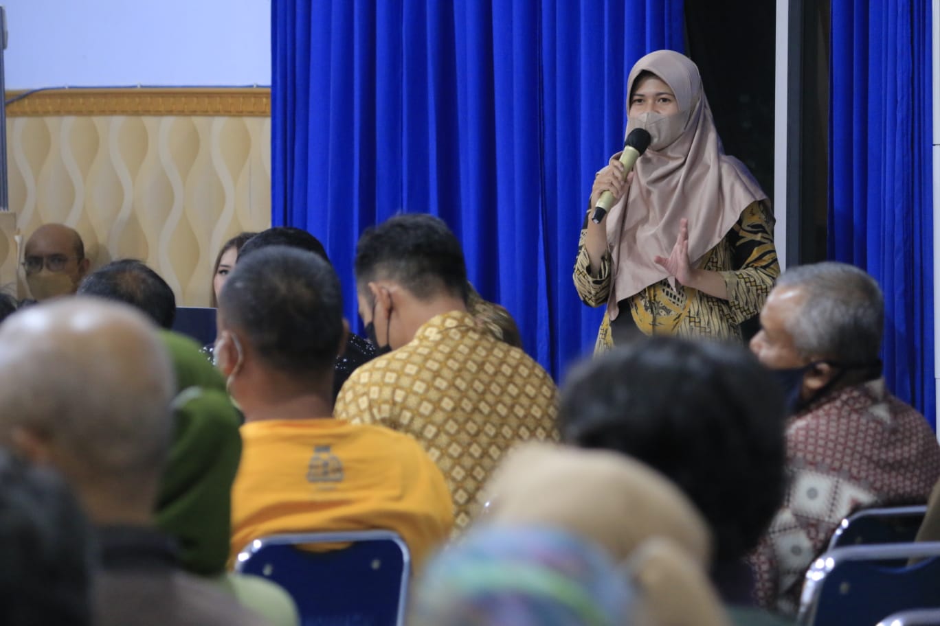 Foto 5 dari 9: Jadi Narsumber Evaluasi Perda, Wali Kota Harap Masyarakat Ikut Aktif Jaga Trantibum