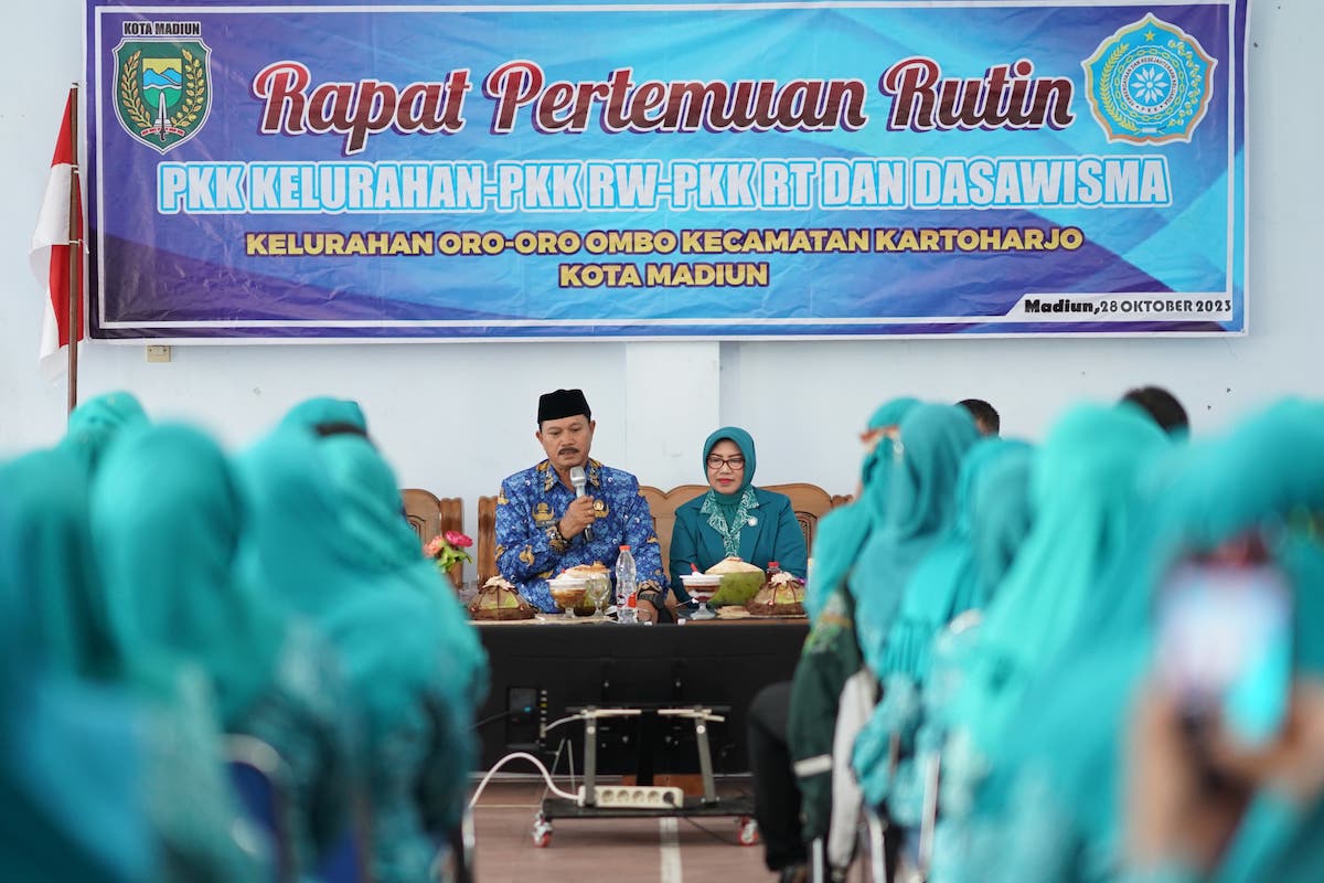 Foto 7 dari 9: Hadiri Pertemuan PKK Oro-oro Ombo, Wali Kota Imbau Jaga Sinergi Dengan Pemkot Madiun