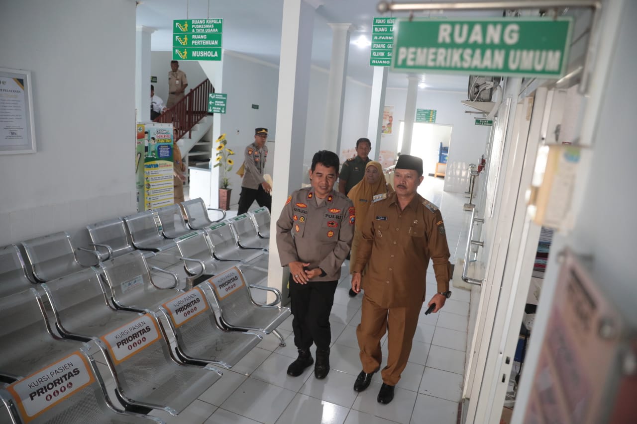Foto 9 dari 9: Menuju Akreditasi Paripurna, Wali Kota Beri Arahan Puskesmas Ngegong