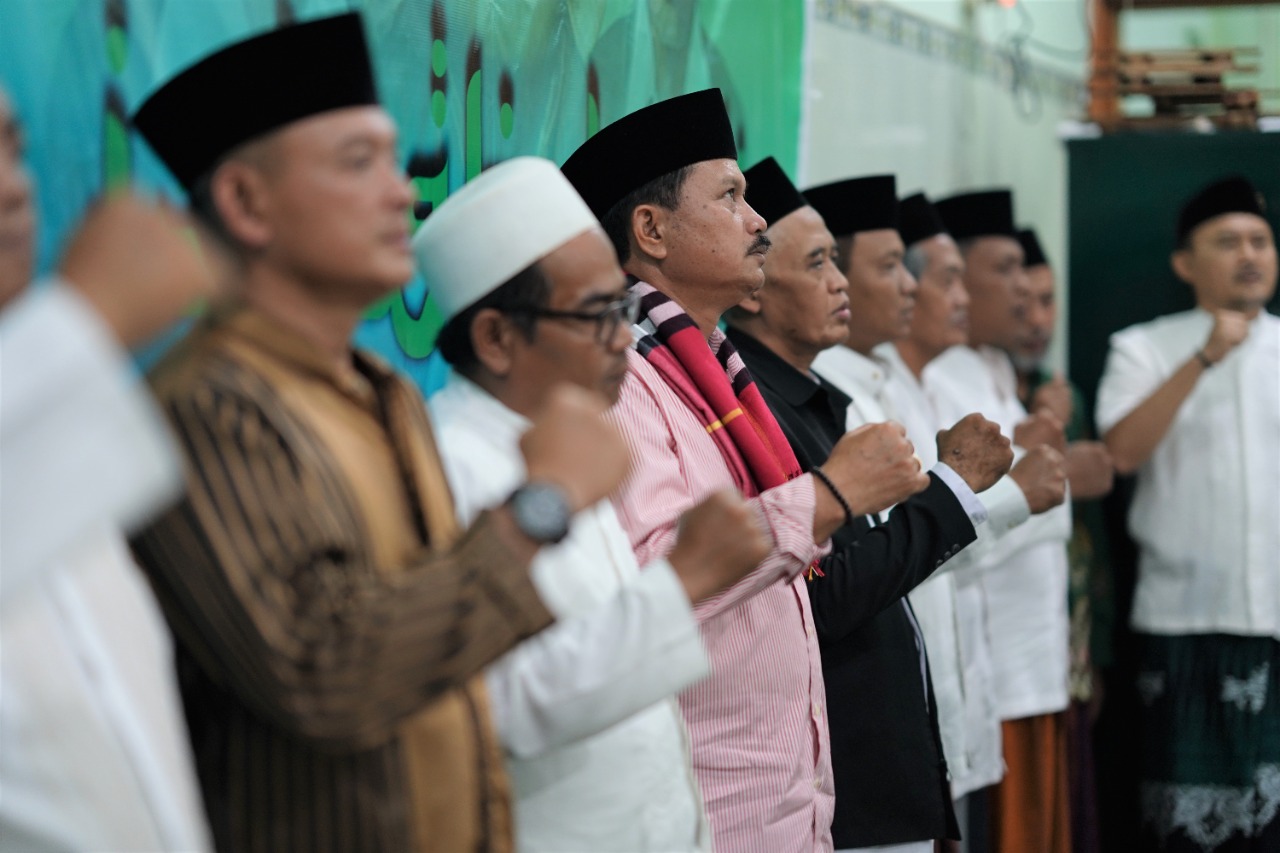 Foto 5 dari 10: Hadiri Peringatan Hari Santri PCNU, Wali Kota Sampai Terima Kasih Atas Peran Santri dan Kiai