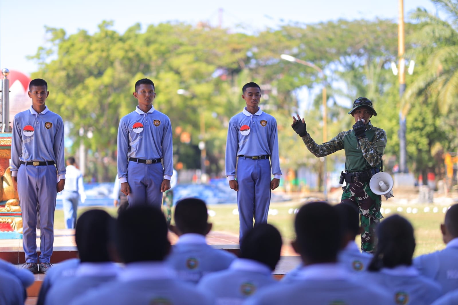 Foto 7 dari 9: Latihan Pengibaran Bendera
