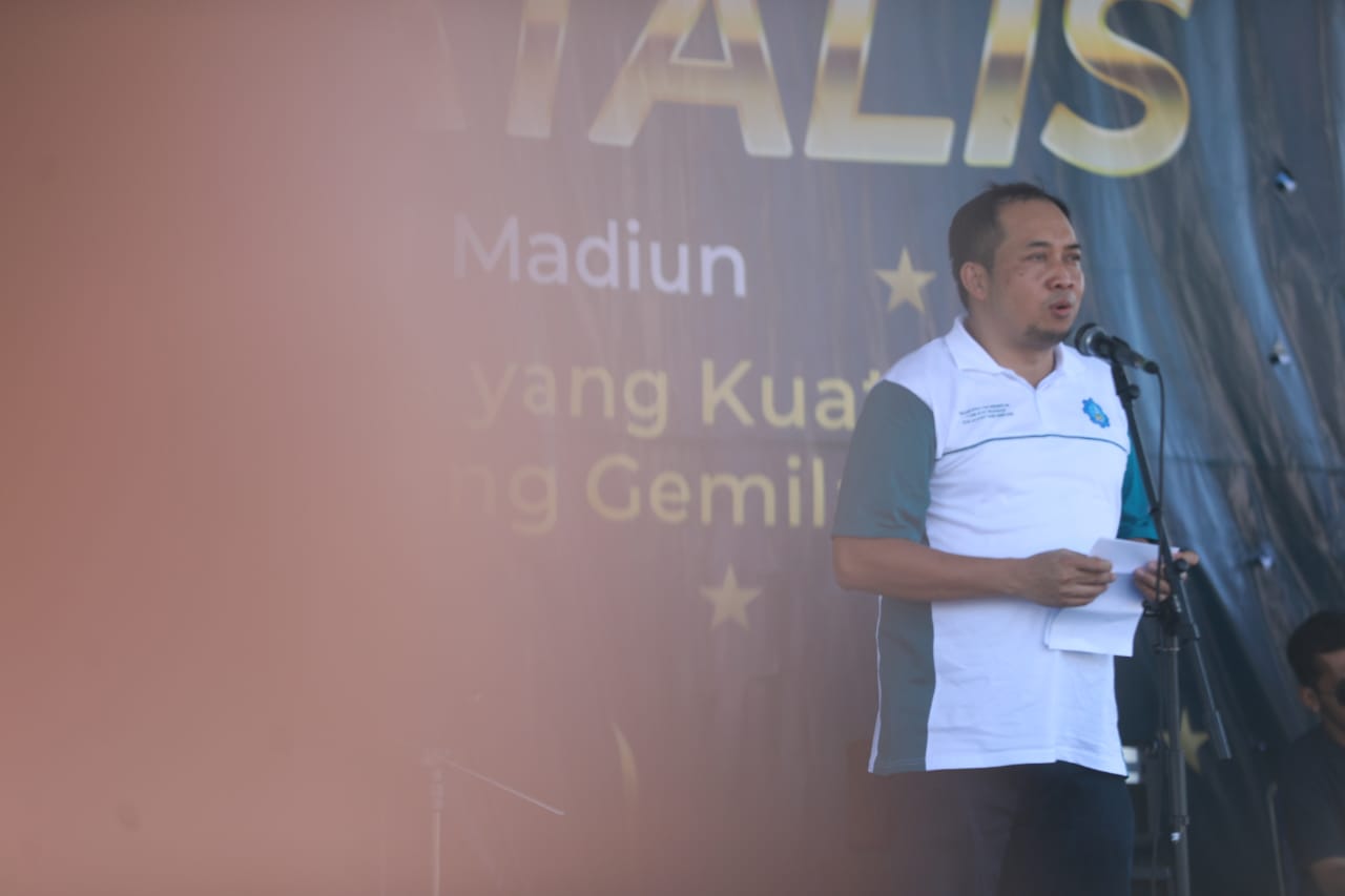 Foto 6 dari 18: Berangkatkan Jalan Sehat Dies Natalis ke-11 PNM, Wali Kota Apresiasi Mahasiswa PNM yang Banyak Keluar Negeri
