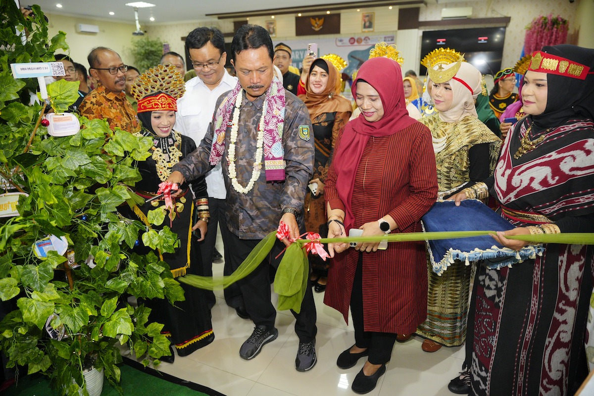 Foto 4 dari 8: Apresiasi Gelar Karya Guru, Wali Kota : Guru Harus Baik