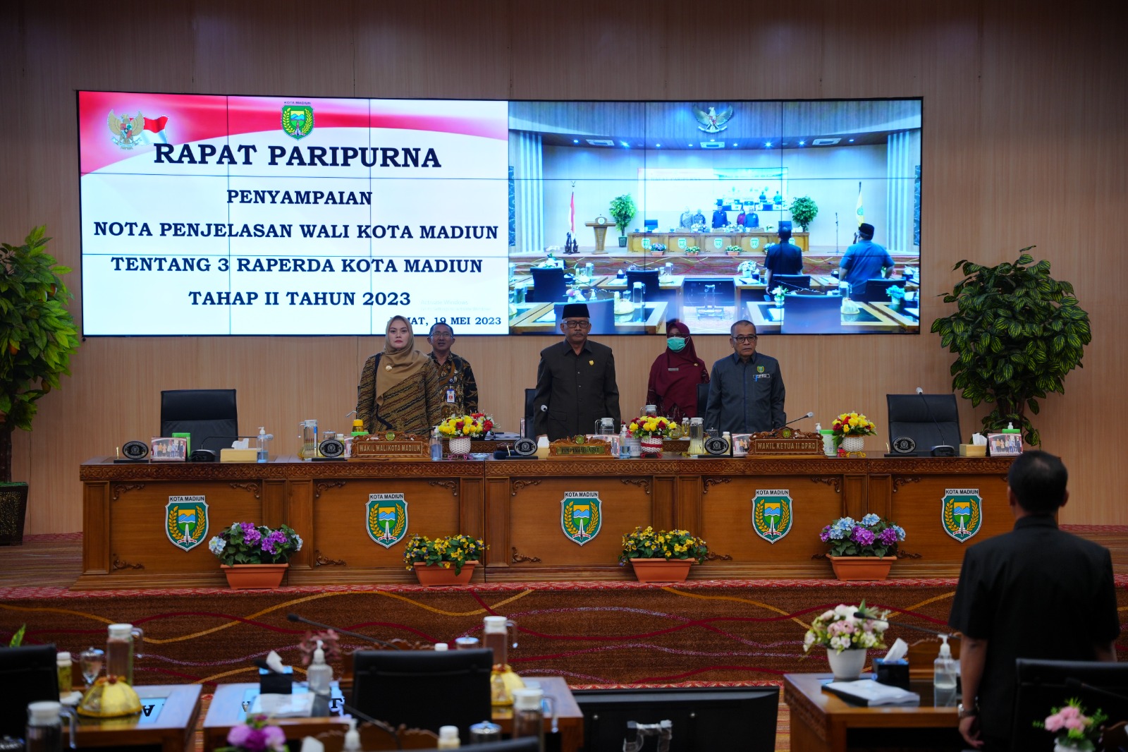 Foto utama berita: Gelar Paripurna Bersama Dewan, Wali Kota Sampaikan Nota Penjelasan Tiga Raperda Tahap II