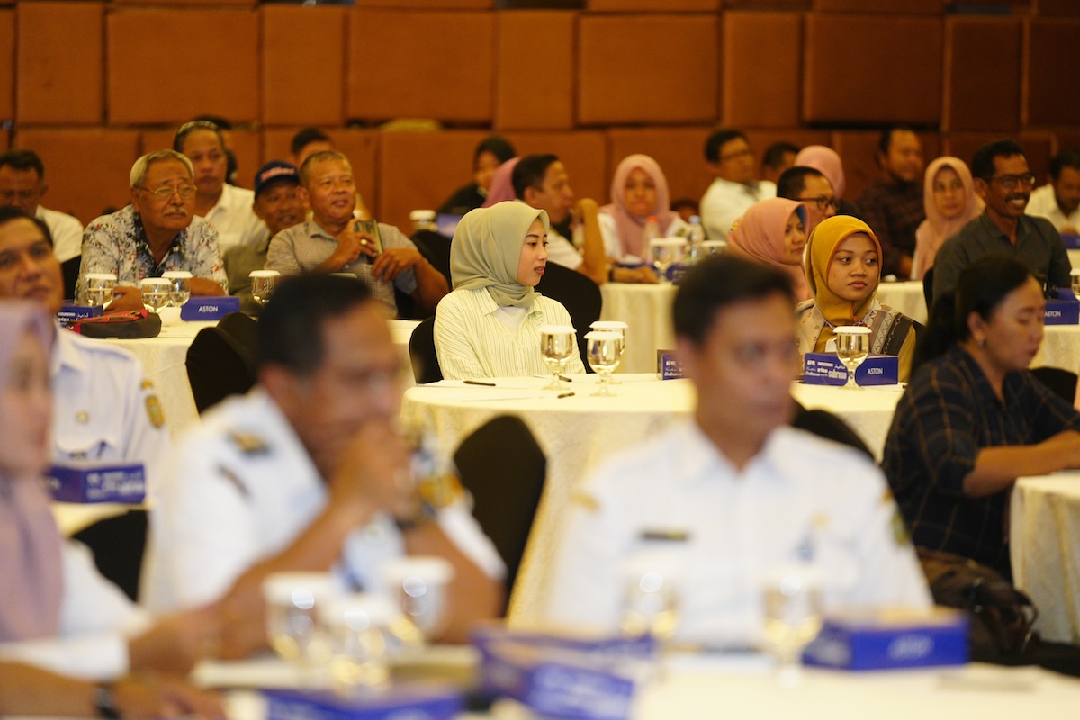 Foto 4 dari 7: Evaluasi Pekerjaan Fisik 2023, Wali Kota Beri Apresiasi Pihak Ketiga