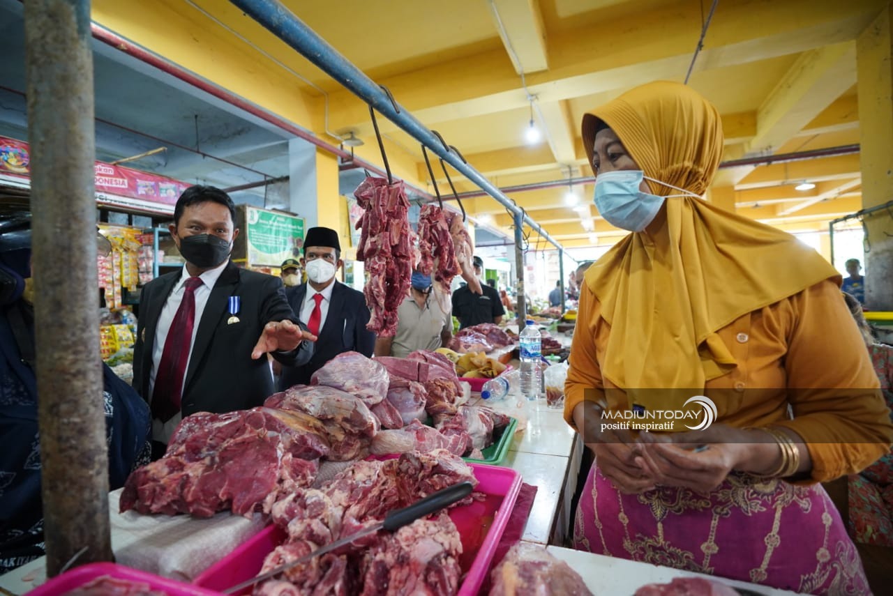 Foto utama berita: Siapkan Anggaran Rp 8,6 Miliar, Wali Kota Beri Subsidi Ke Pedagang Pasar