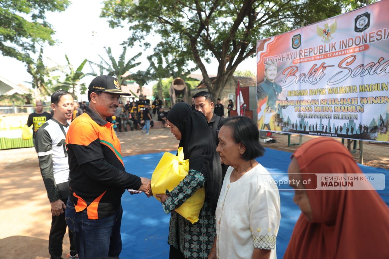 Foto 1 dari 14: PSHWTM Peringati HUT Kemerdekaan dengan Berbagi, Wali Kota Apresiasi