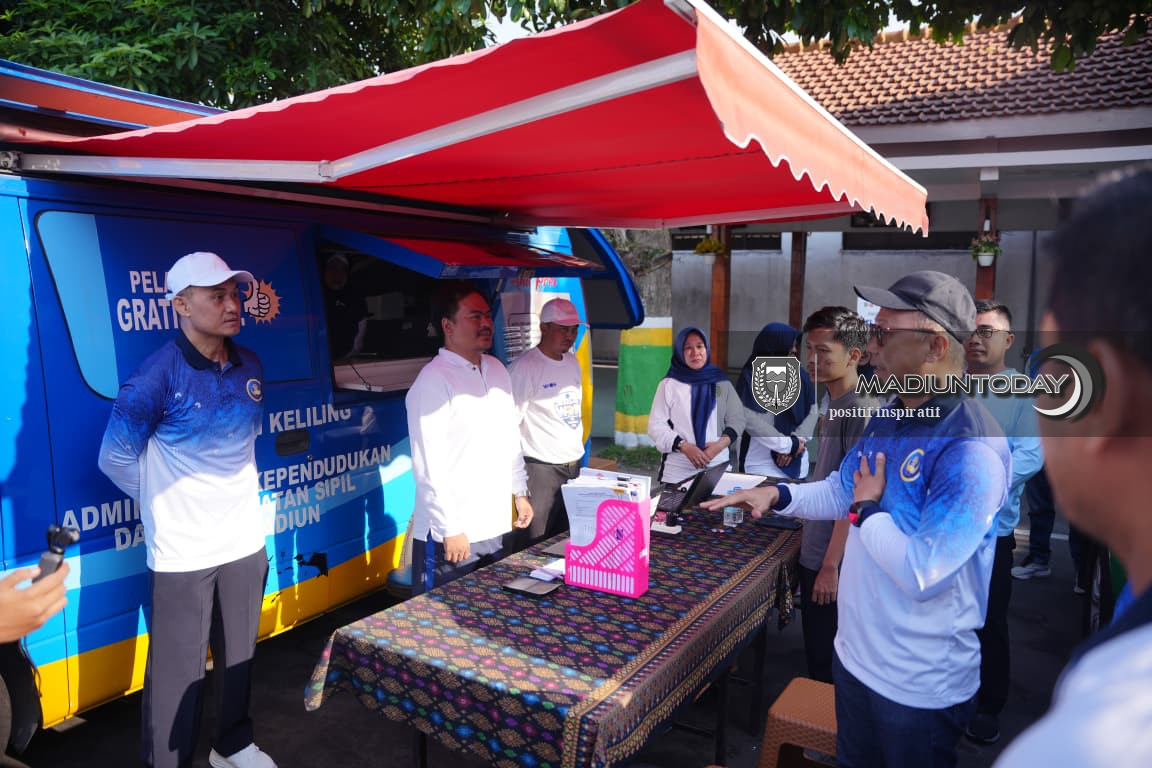 Foto 4 dari 18: Tinjau Layanan OPD saat CFD, Kepala BKN Apresiasi ASN Kota Madiun hingga Soroti Inovasi Lurah