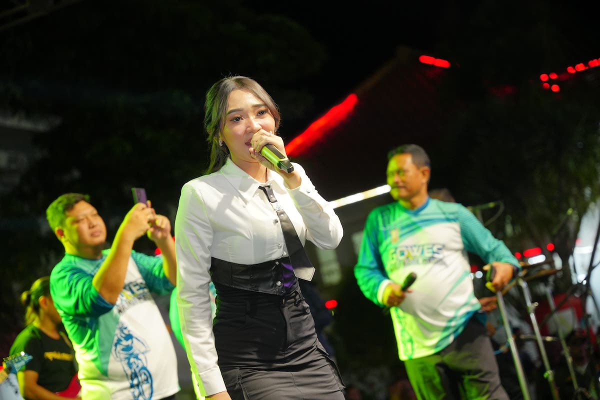 Foto 9 dari 23: Beragam Keseruan Gowes Malam, Wali Kota Apresiasi Antusiasme Masyarakat