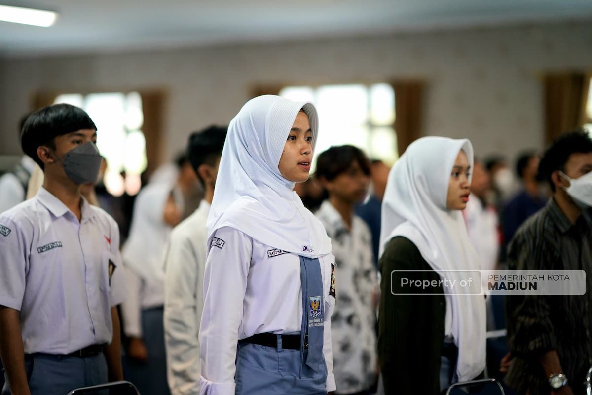 Foto 6 dari 9: Sosialisasi Wawasan Kebangsaan, Wali Kota Ajak Pemilih Pemula Jadi Generasi yang Cerdas dan Kritis