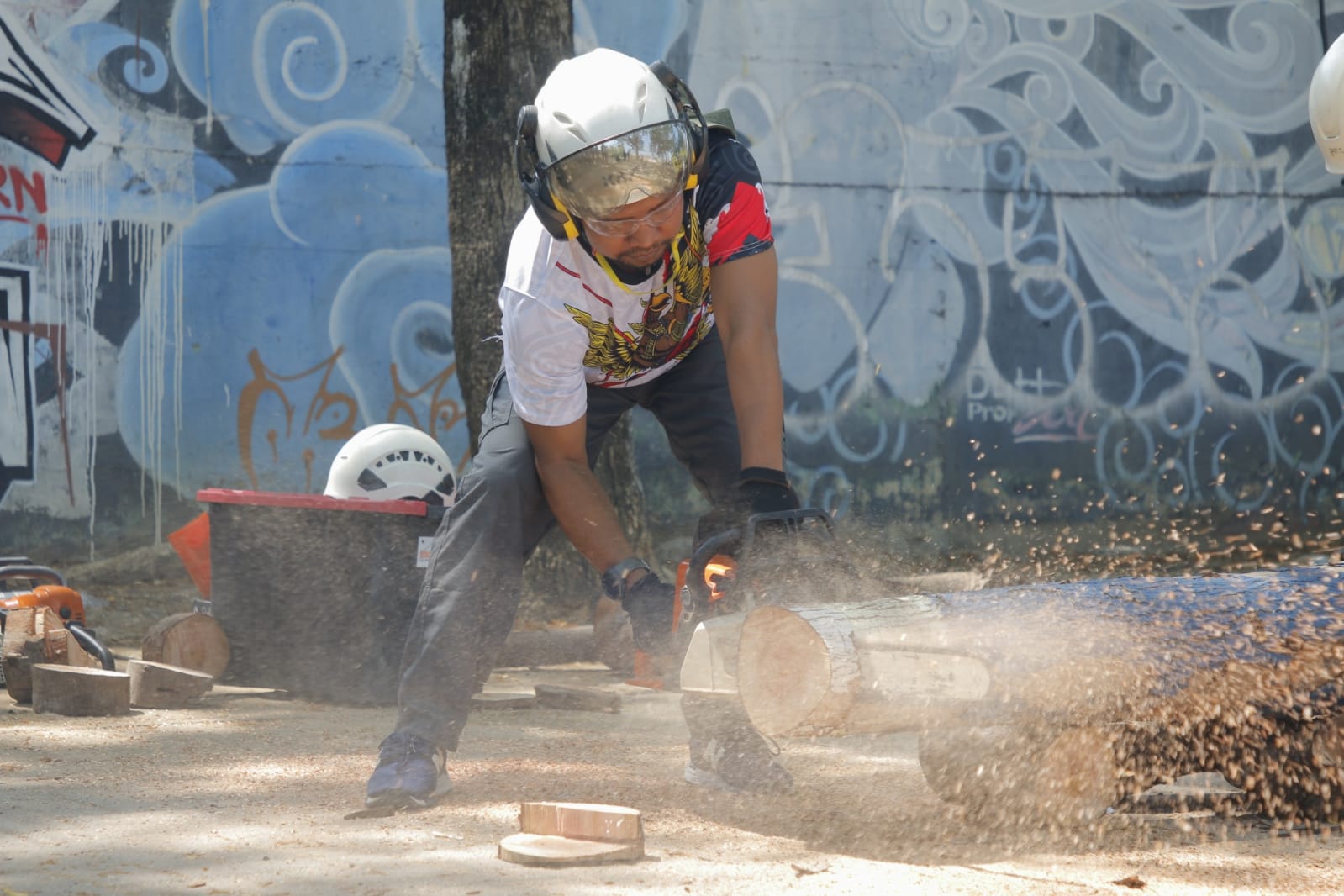Guna Tambah Skill, Puluhan Tim Pemangkas Pohon Perkim Dibekali Pelatihan