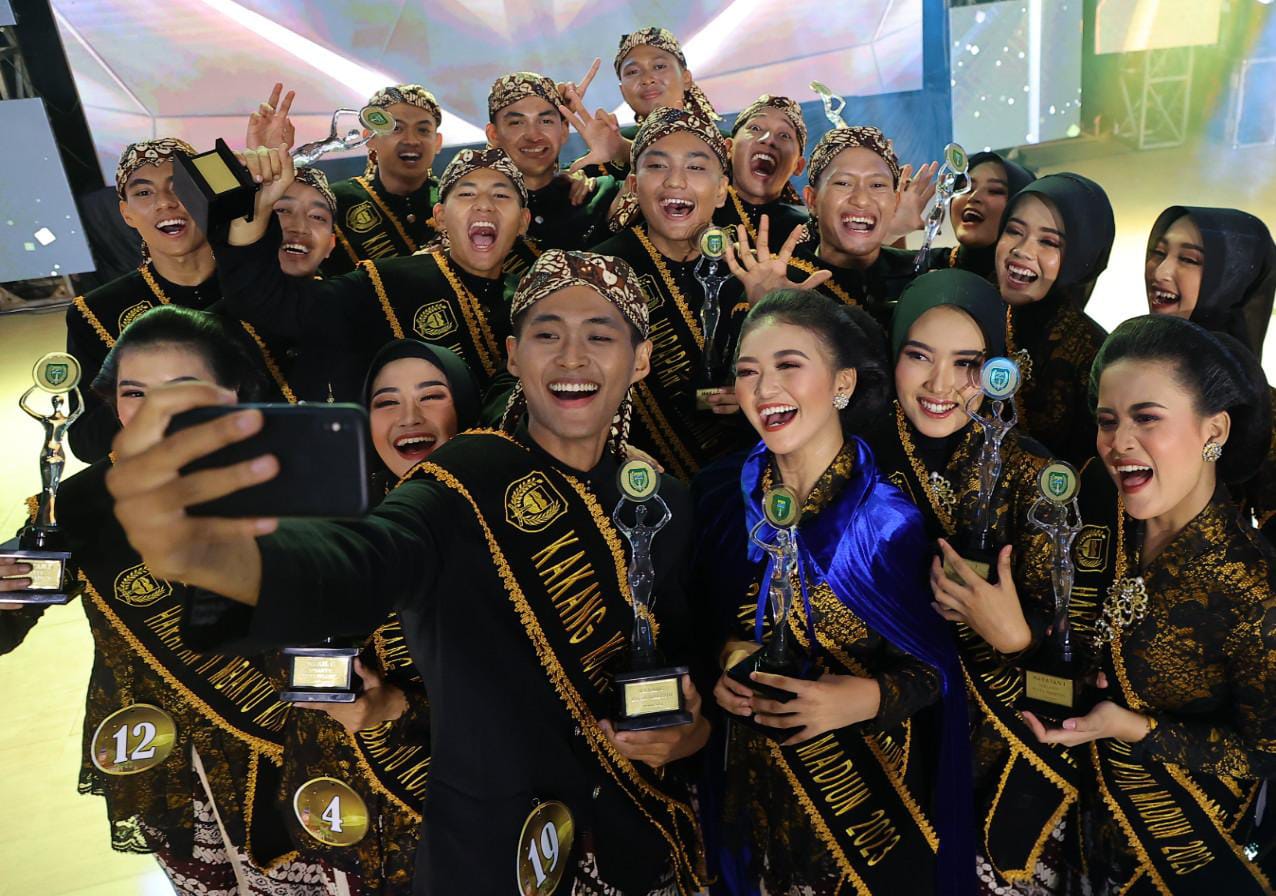 Foto utama berita: Kakang dari Unmer-Mbakyu dari SMADA, Berikut Pemenang Pemilihan Duta Wisata Kakang-Mbakyu 2023