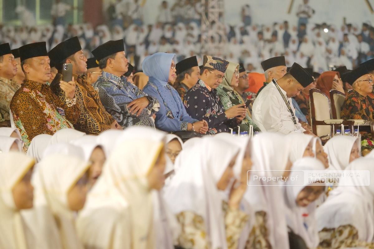 Foto 6 dari 9: Hadiri Pembukaan MTQ ke-30, Wali Kota Harap Kontingen Kota Madiun Berprestasi