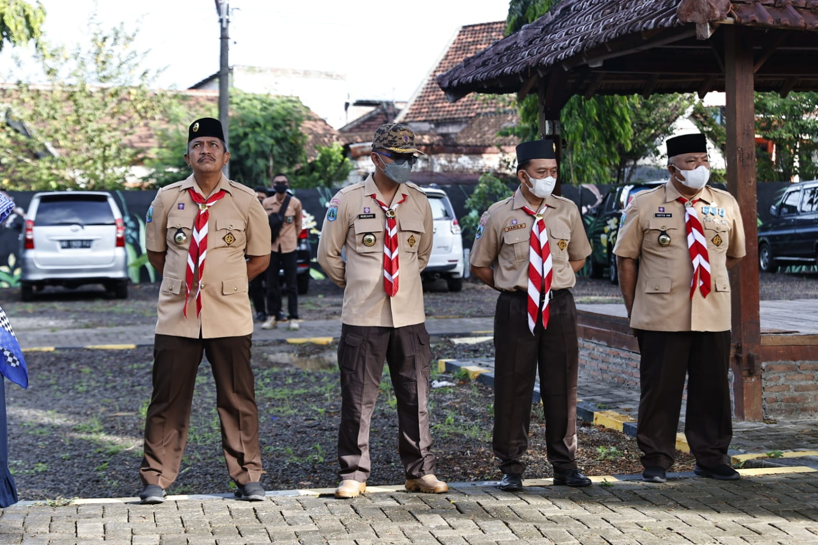 Foto 8 dari 11: Berangkatkan Peserta Lomba Pramuka Tingkat IV, Wali Kota: Pramuka Pribadi yang Tahan Banting