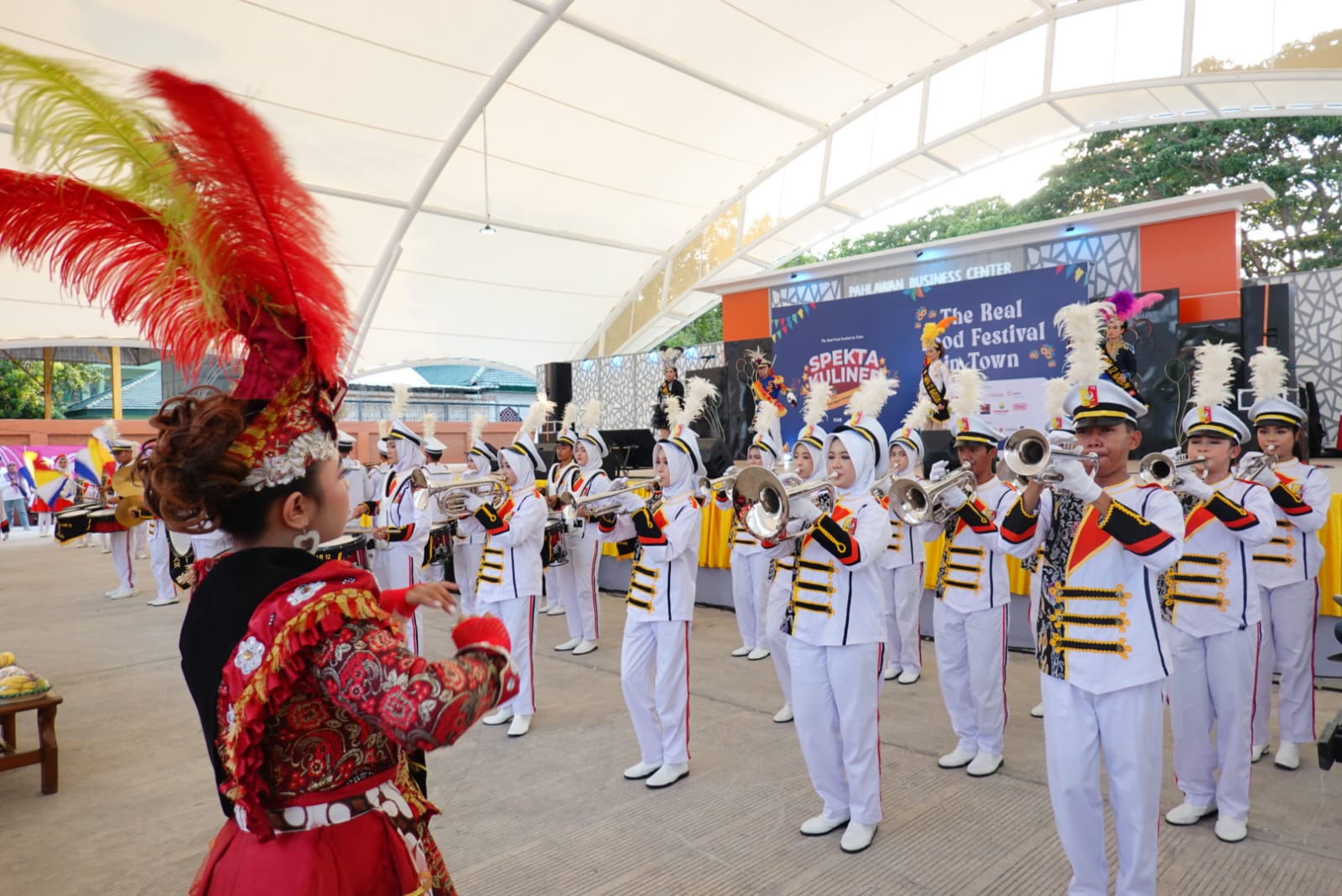 Foto 3 dari 8: Buka Spektakuliner di PBC, Wali Kota Apresiasi Anak Muda Gelar Event Kreatif