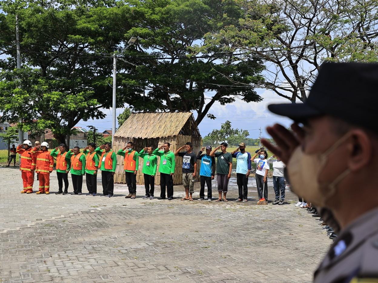 Foto 4 dari 5: Gelar Bimtek Pencegahan Kebakaran, Wali Kota : Petugas Rusunawa Harus Siap Siaga