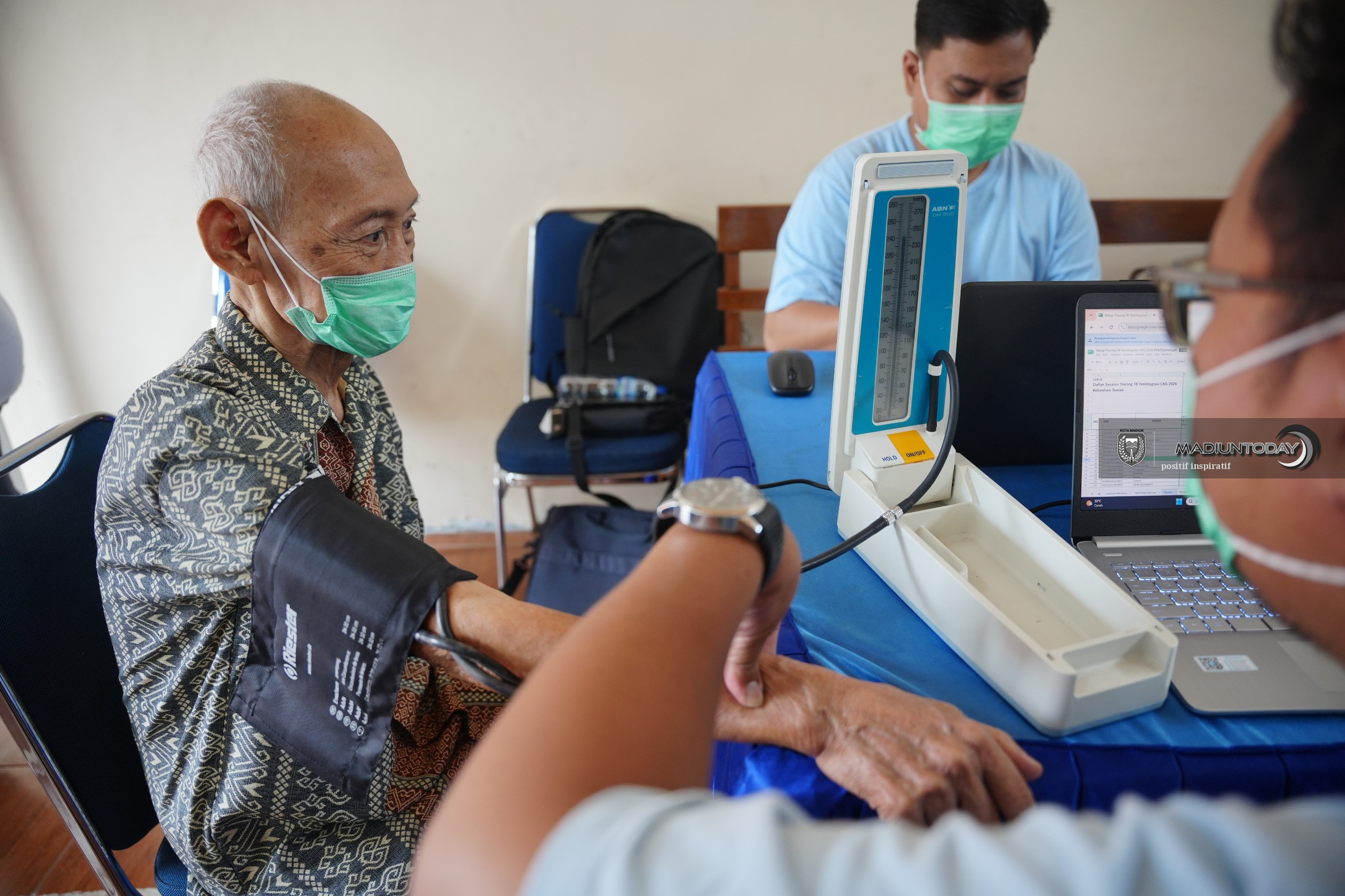 Foto 6 dari 8: Tekan Penularan TBC, Pemkot Madiun Perluas Skrining hingga 68 Titik