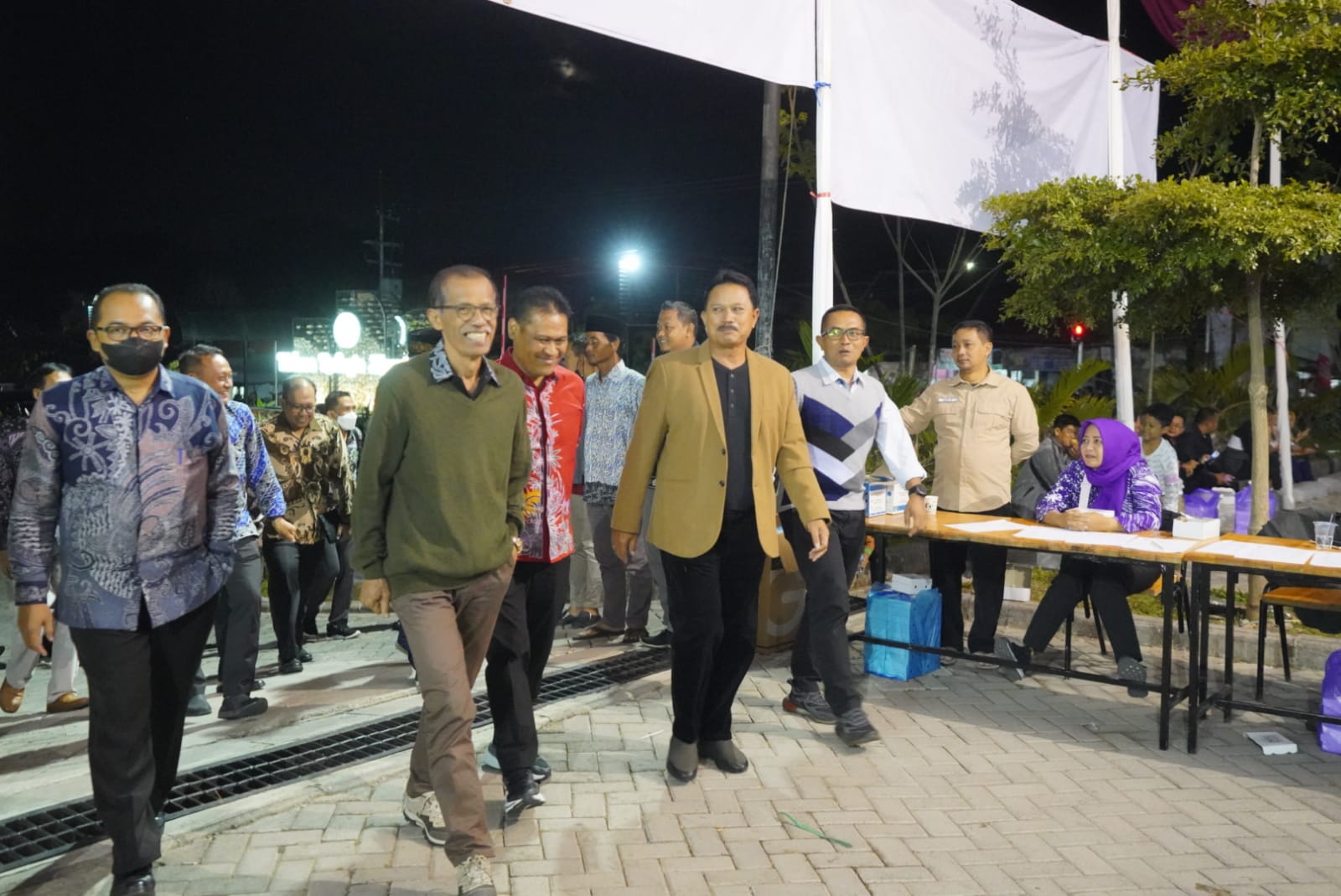 Foto 1 dari 13: Hadiri Pagelaran Wayang Kulit Hari Jadi Magetan, Wali Kota: Sekaligus Ajang Promosi Destinasi Wisata
