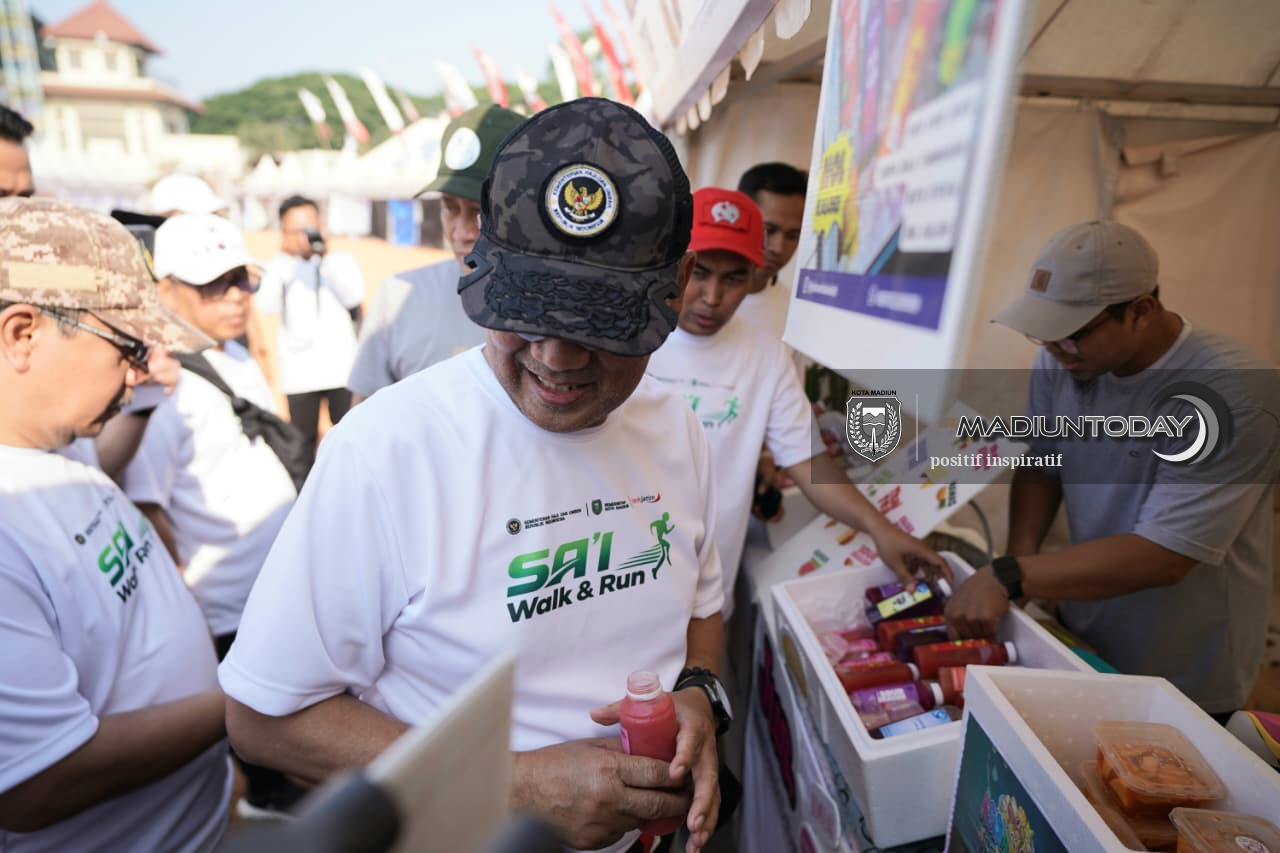 Foto 6 dari 19: EXPO UMKM dan Ekosistem Haji-Umrah Berakhir, Menhaj Sebut Transaksi di Tenant Capai Rp 5,7 Miliar