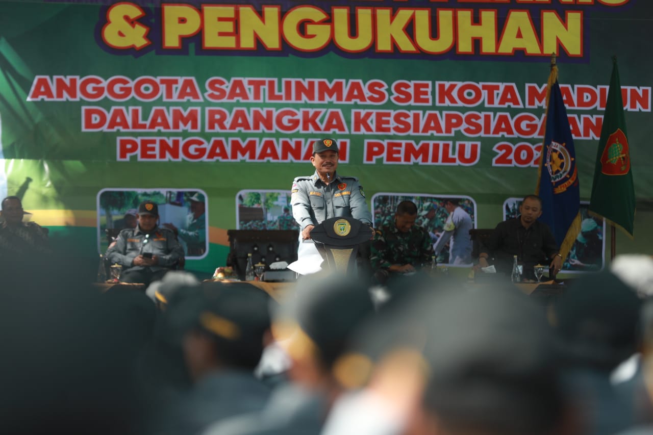 Foto 7 dari 15: Hadiri Bimtek Kesiapsiagaan Pemilu, Wali Kota : Satlinmas Ujung Paling Depan Masyarakat