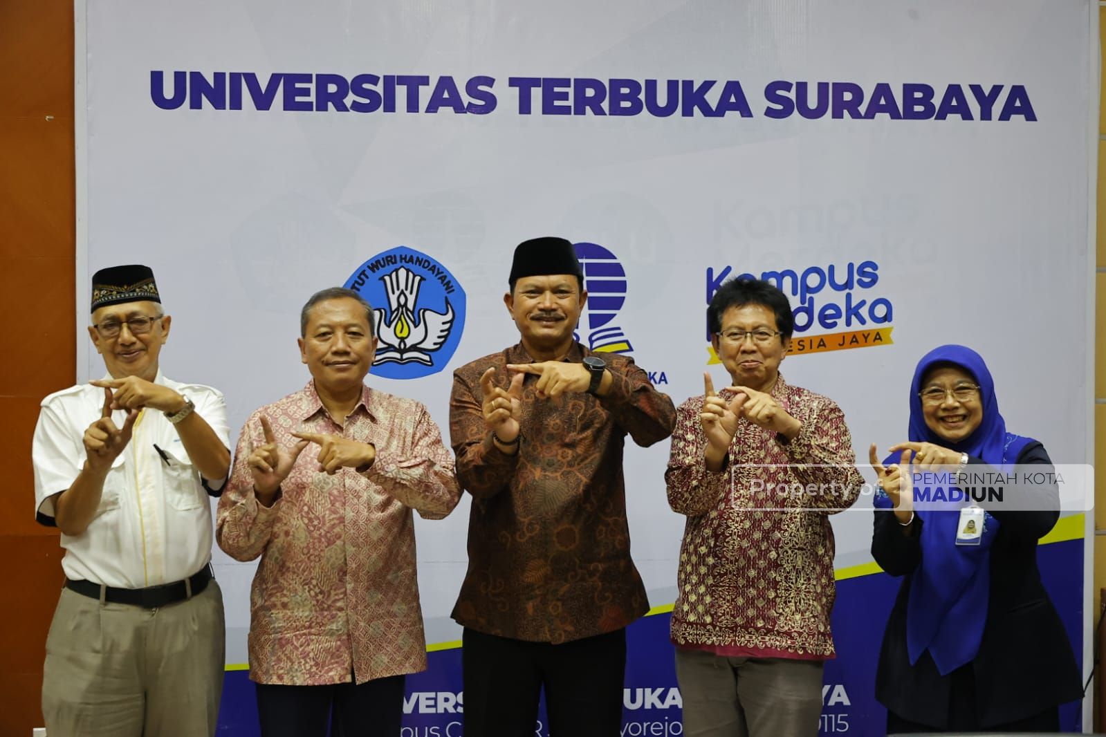 Foto 4 dari 4: Sidang TAPD, Wali Kota Harap Penelitian Doktoral Jadi Acuan Smart City Indonesia