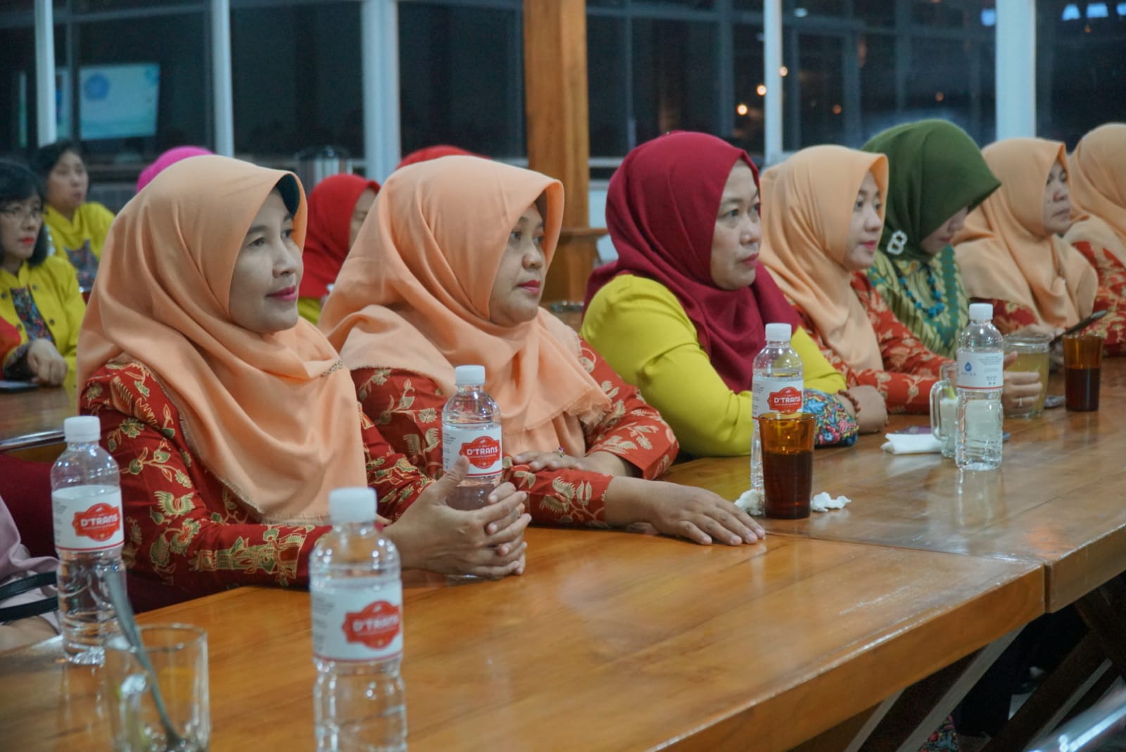 Foto 5 dari 10: Beri Pembinaan Pengurus TP PKK Kota Madiun, Wali Kota Harap Makin Sinergi dengan Pemerintah