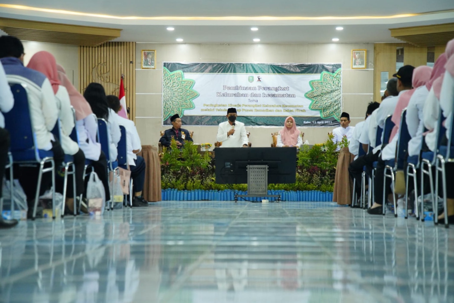 Foto 6 dari 8: Gelar Pembinaan Bagi Perangkat Kelurahan dan Kecamatan Kartoharjo, Wali Kota Harap Perkuat Sinergi